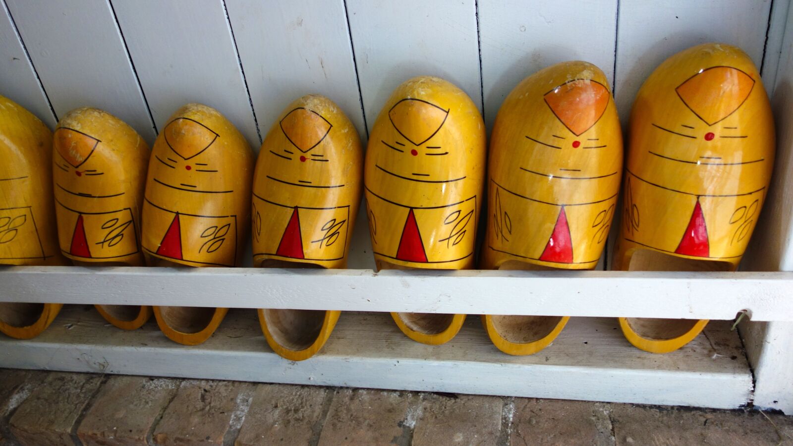 Sony Cyber-shot DSC-RX100 sample photo. Clogs, folklore, netherlands photography