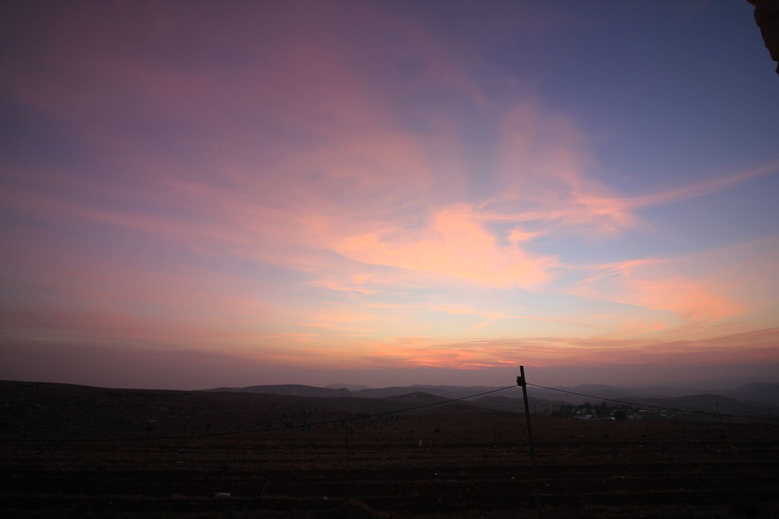 Canon EOS 550D (EOS Rebel T2i / EOS Kiss X4) sample photo. Sunset, sky, landscape photography