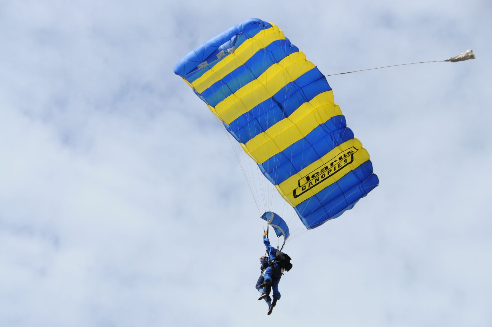 Nikon D5000 sample photo. Air, parachute, flying photography