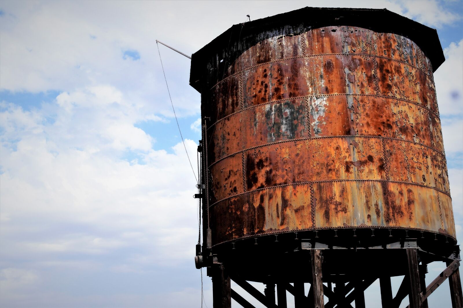 Samsung NX1000 sample photo. Industrial, rust, rustic, water photography