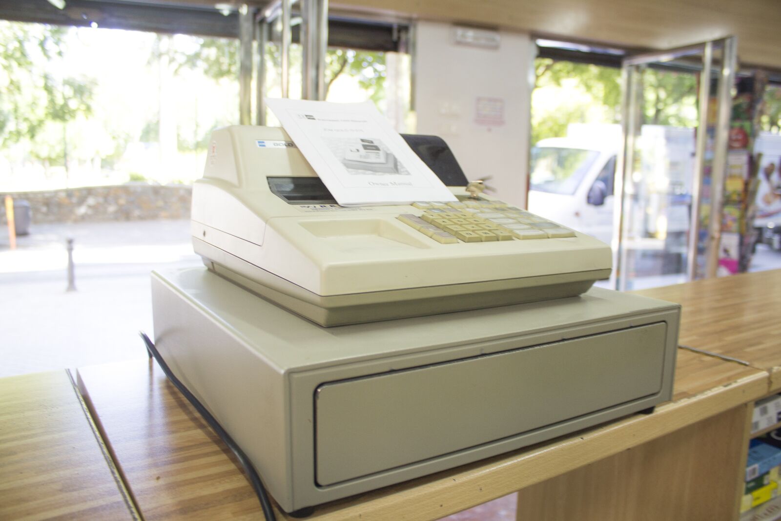 Canon EOS 1200D (EOS Rebel T5 / EOS Kiss X70 / EOS Hi) sample photo. Cash register, machine, old photography