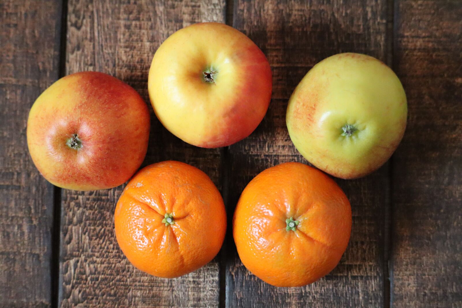 Canon EF-S 55-250mm F4-5.6 IS STM sample photo. Apple, oranges, fruit photography