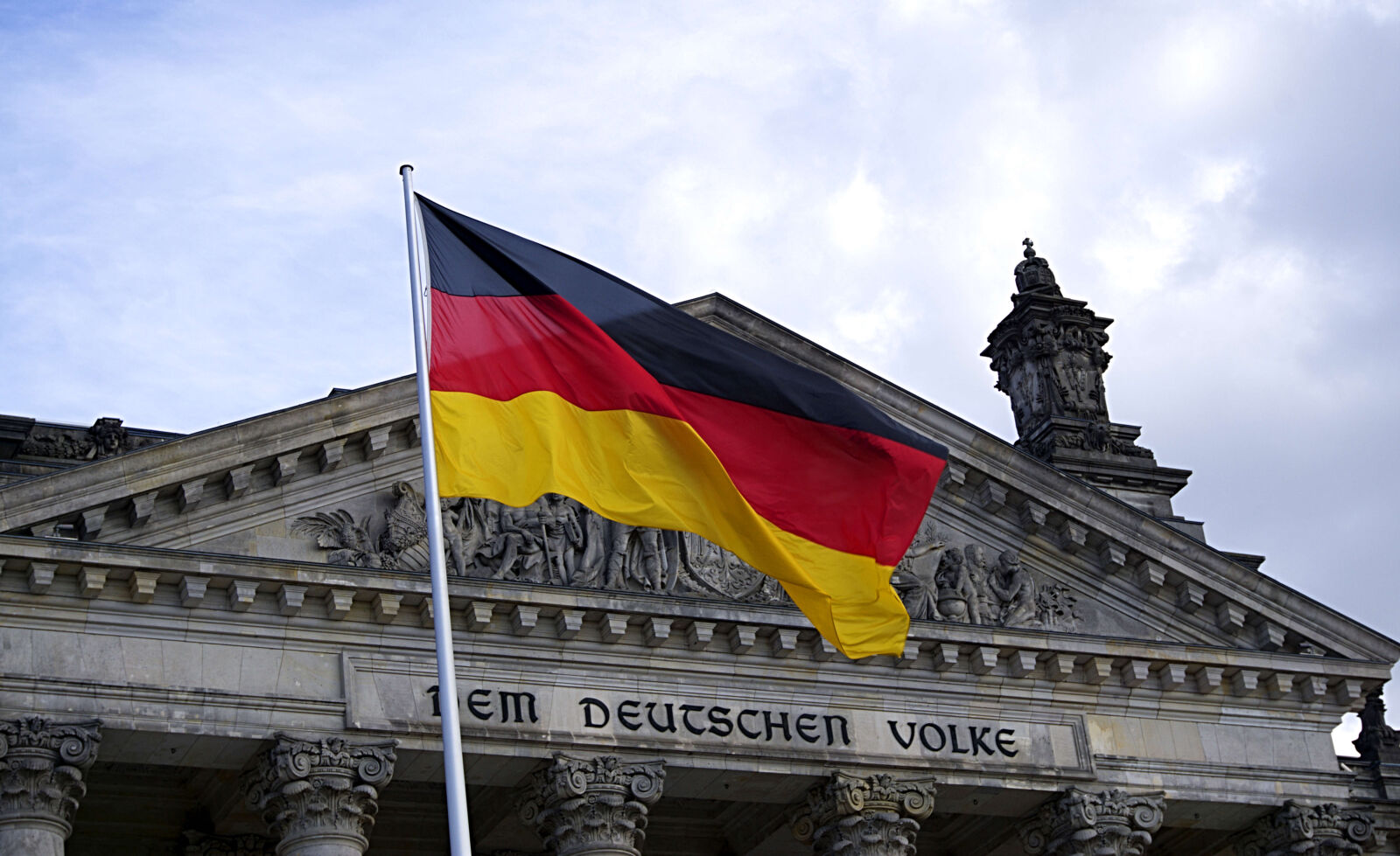 Sony E 16-50mm F3.5-5.6 PZ OSS sample photo. Administration, architecture, berlin, building photography