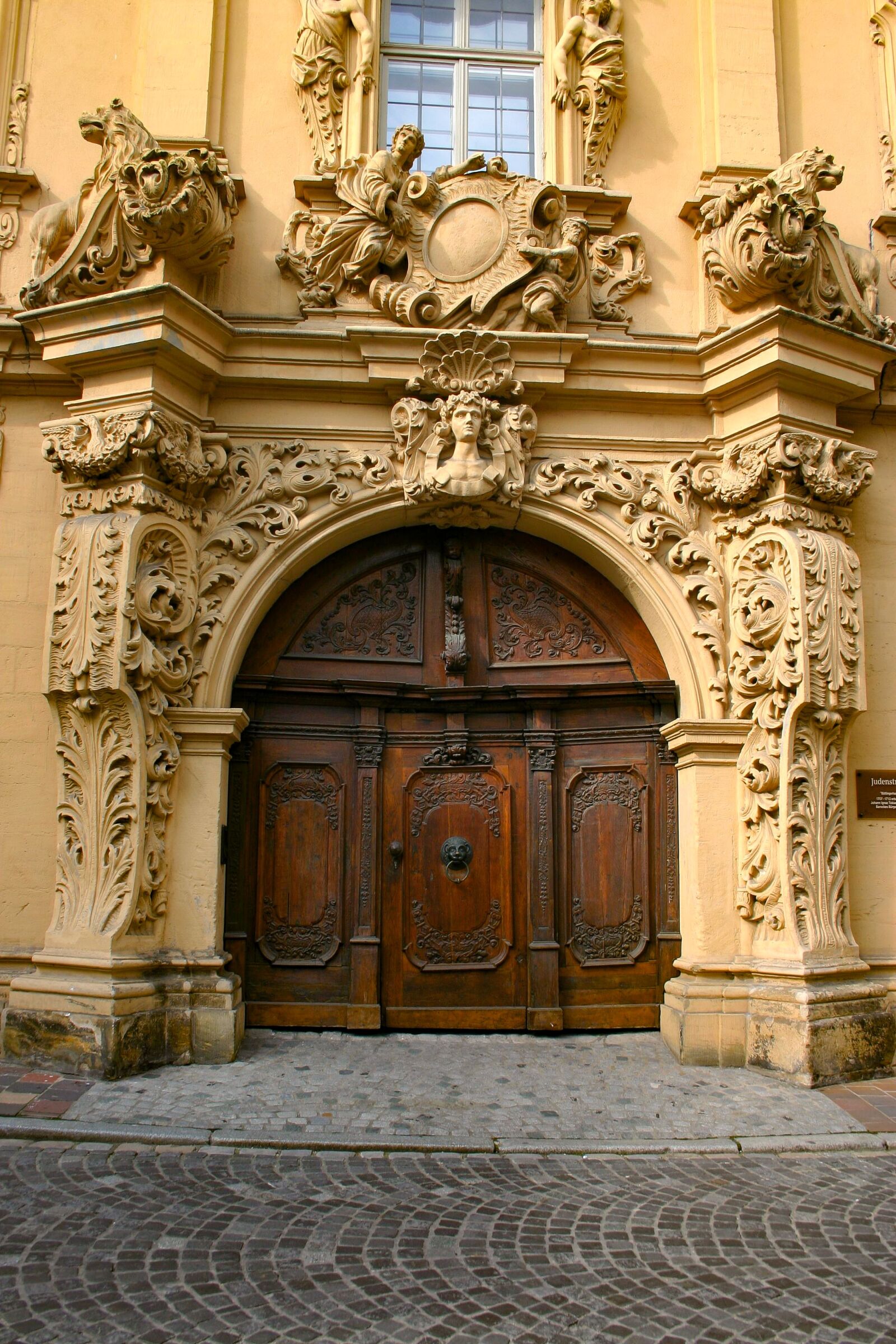 Canon EOS 300D (EOS Digital Rebel / EOS Kiss Digital) sample photo. Bamberg, world heritage city photography