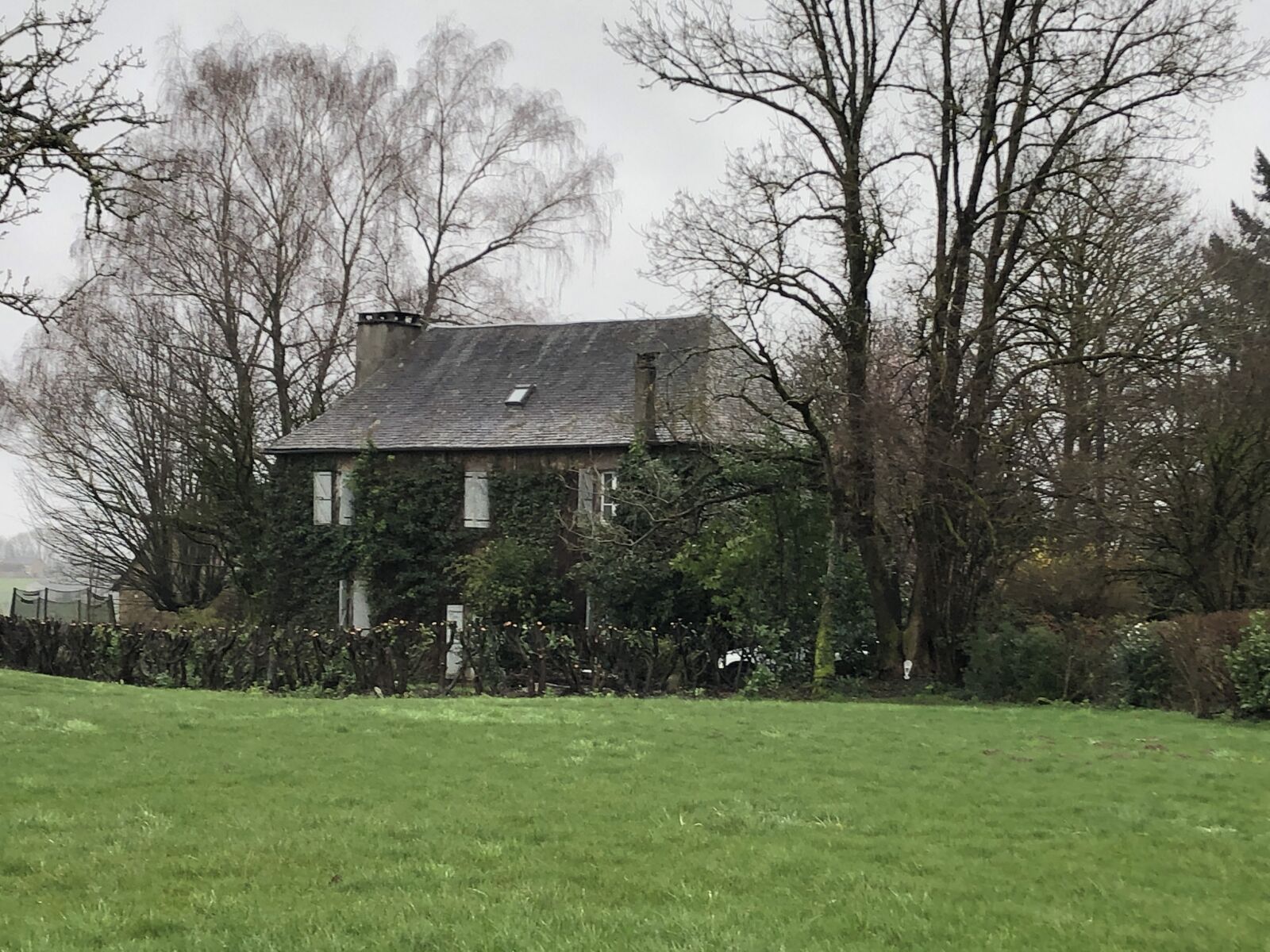 iPhone 8 Plus back dual camera 3.99mm f/1.8 sample photo. Countryside, france, house photography