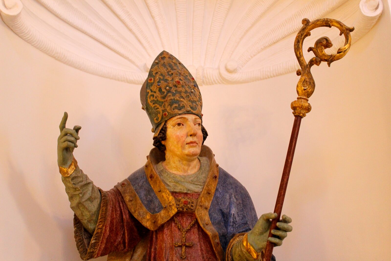 Canon EOS 1300D (EOS Rebel T6 / EOS Kiss X80) sample photo. Monastery irsee, sculpture, abbot photography