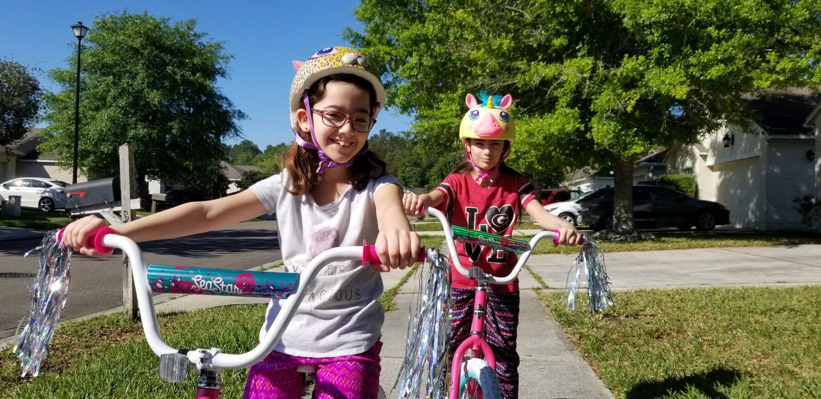 Samsung Galaxy S8 sample photo. Kids, twins, bikes photography