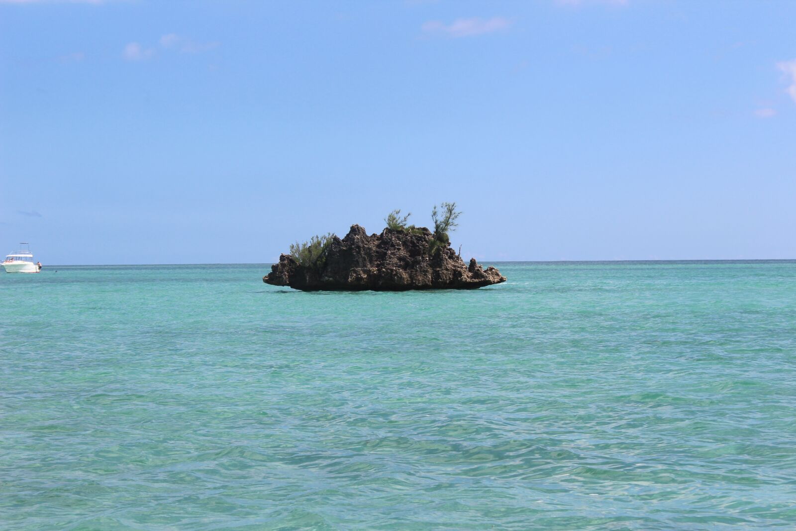 Canon EOS 1200D (EOS Rebel T5 / EOS Kiss X70 / EOS Hi) sample photo. Mauritius, island, sea photography