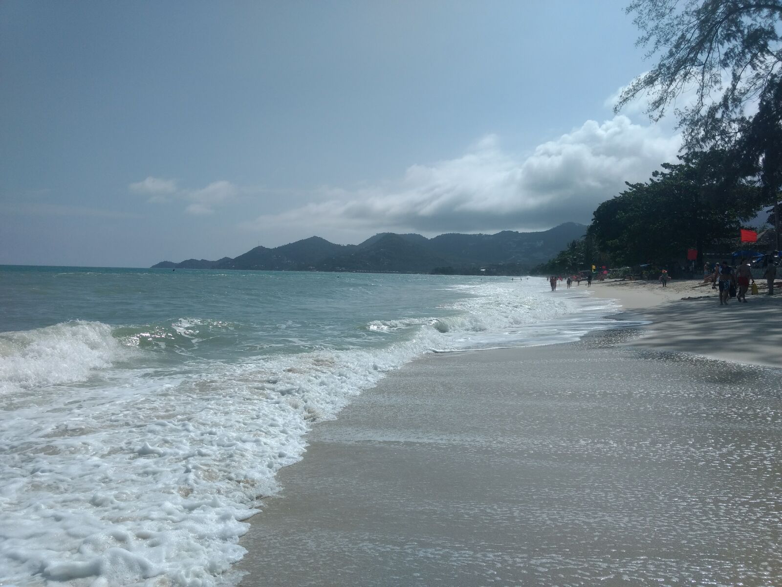 Motorola Moto G (4) sample photo. Beach, sand, waves, breaking photography