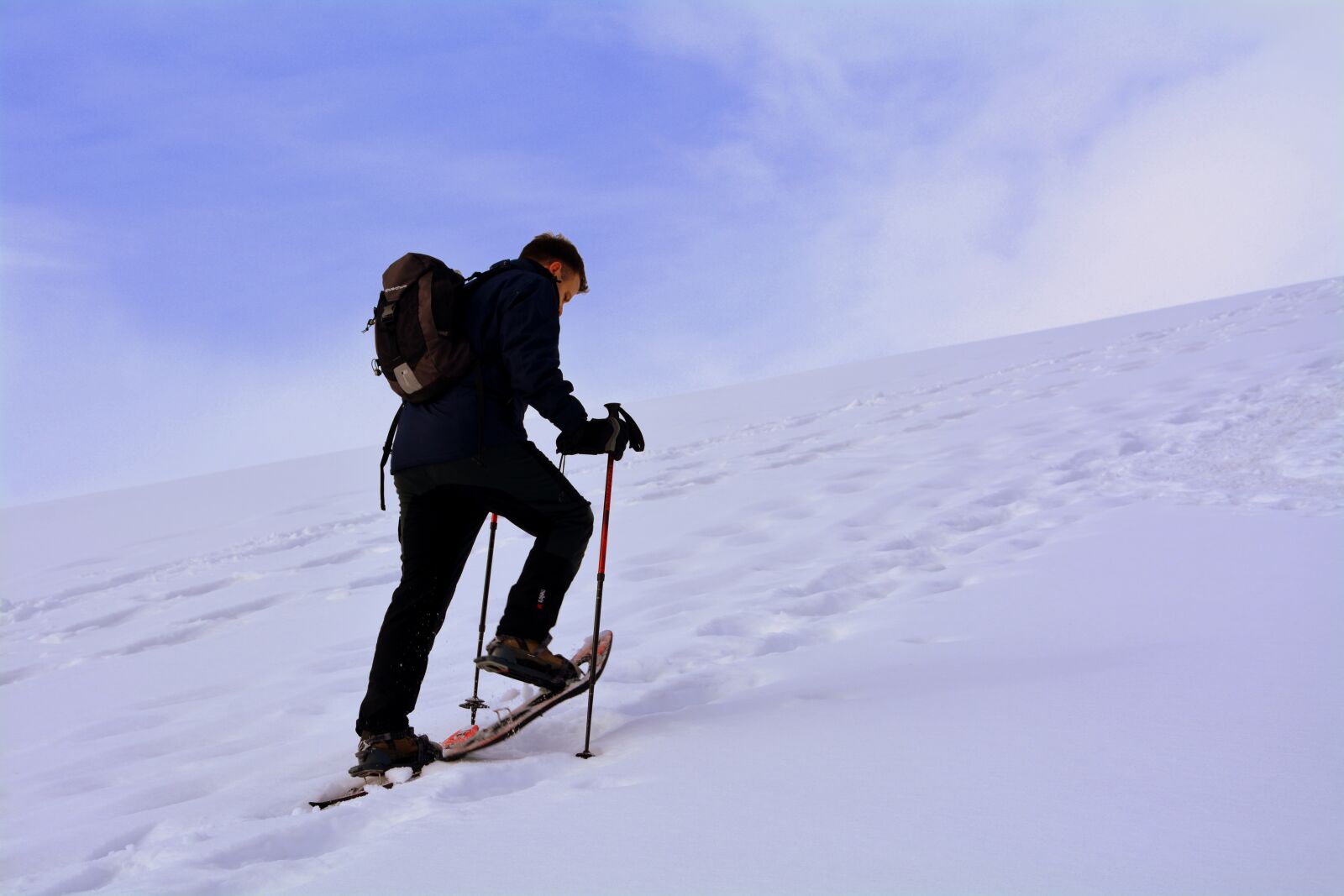 Nikon D7100 sample photo. Ascent, fatigue, snow photography