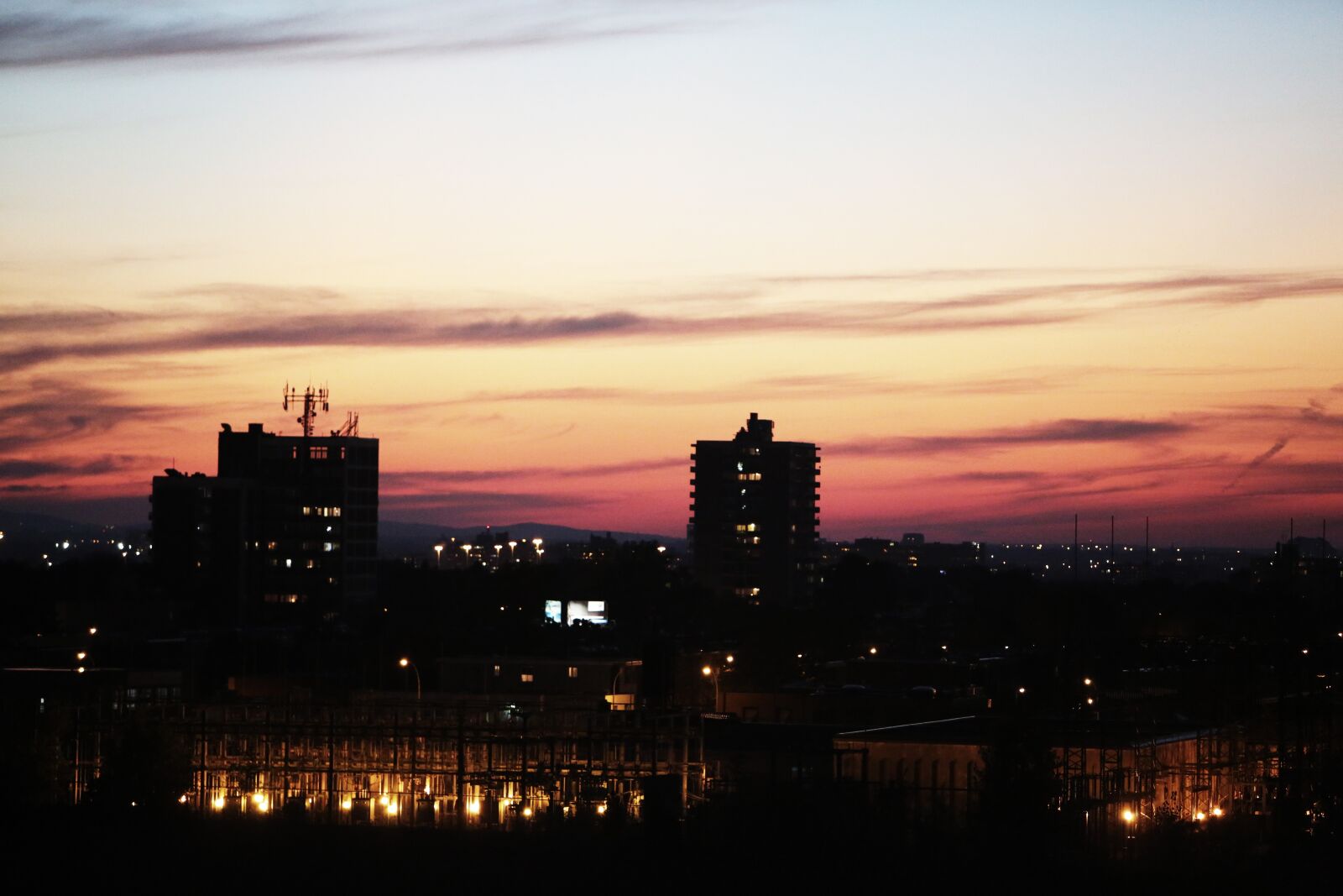 Canon EF 70-200mm F2.8L IS USM sample photo. Sunset, sky, night photography