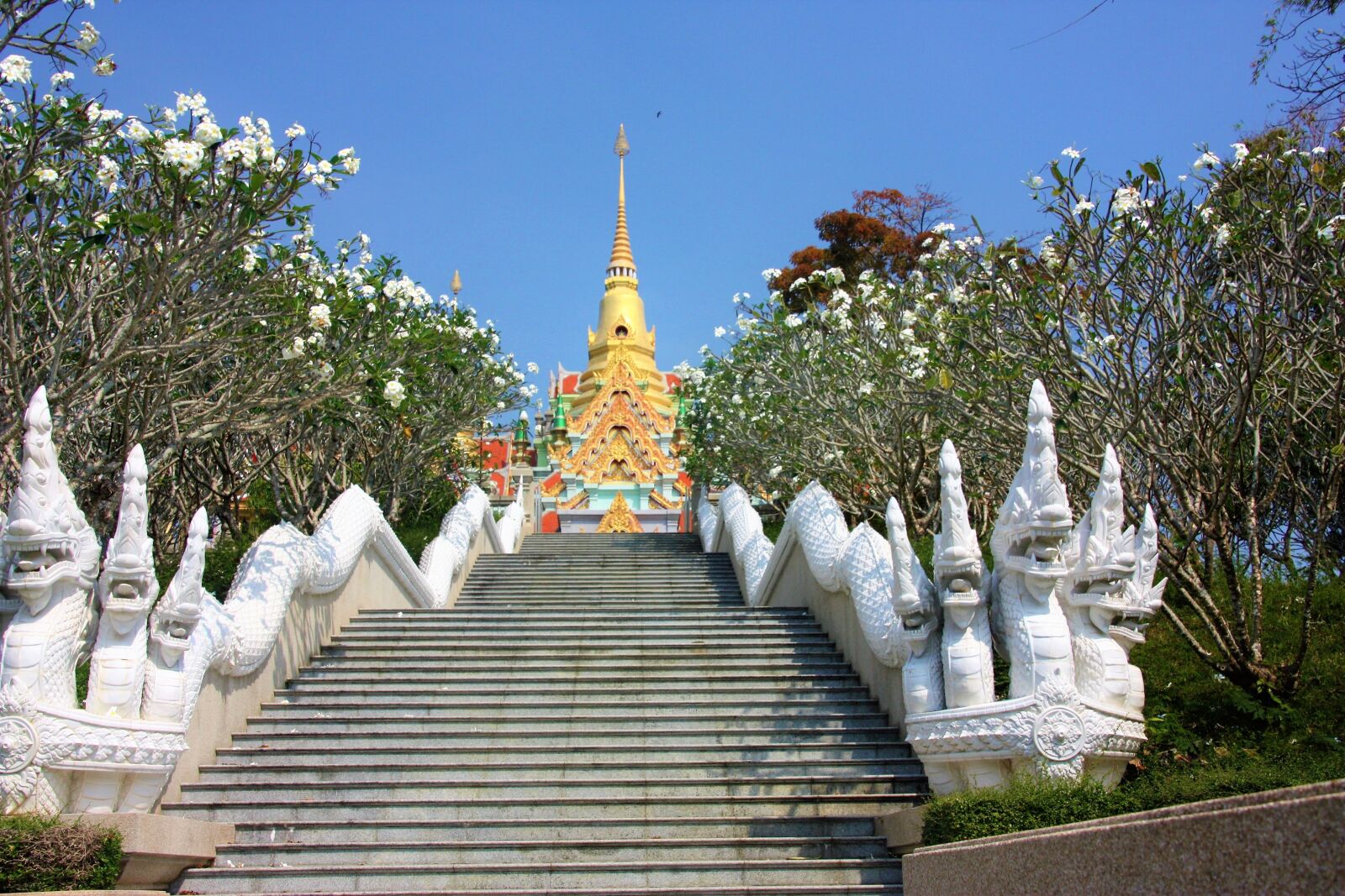 Canon EOS 450D (EOS Rebel XSi / EOS Kiss X2) sample photo. Temple, wat, thailand photography