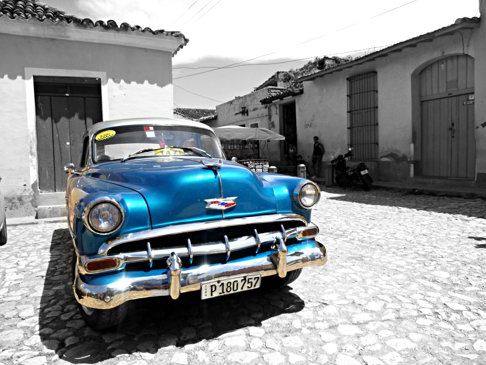 Panasonic DMC-FT30 sample photo. Cuba, car, trinidad photography
