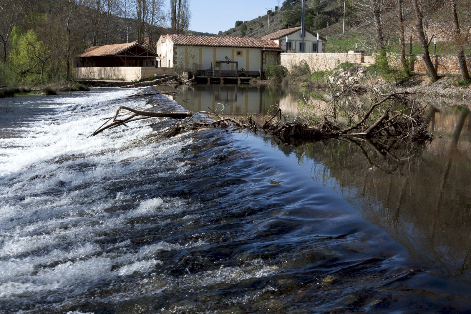 Canon EOS 350D (EOS Digital Rebel XT / EOS Kiss Digital N) sample photo. Landscape, river, waterfall photography