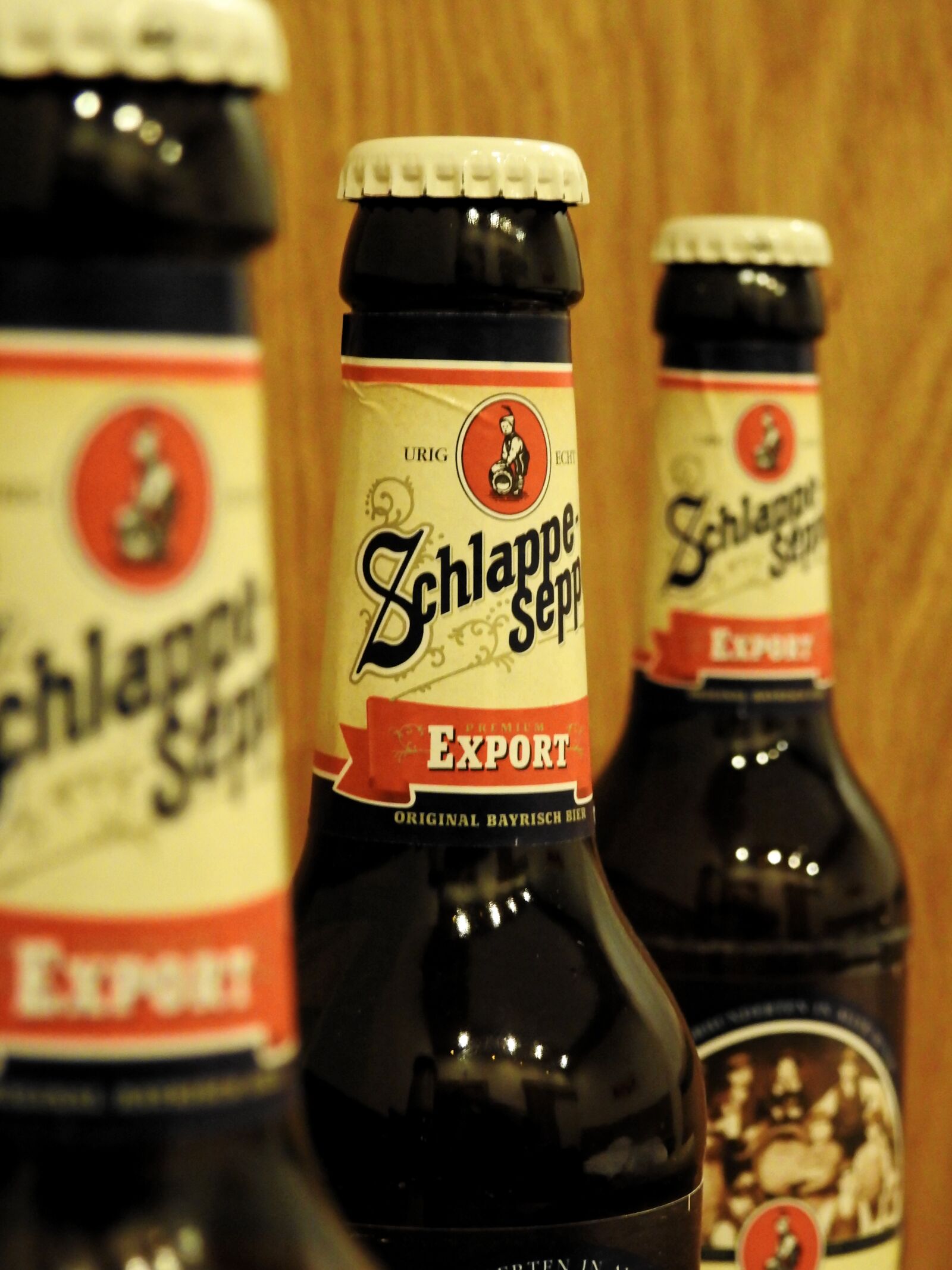 Nikon Coolpix P900 sample photo. Beer, bottle, drink photography