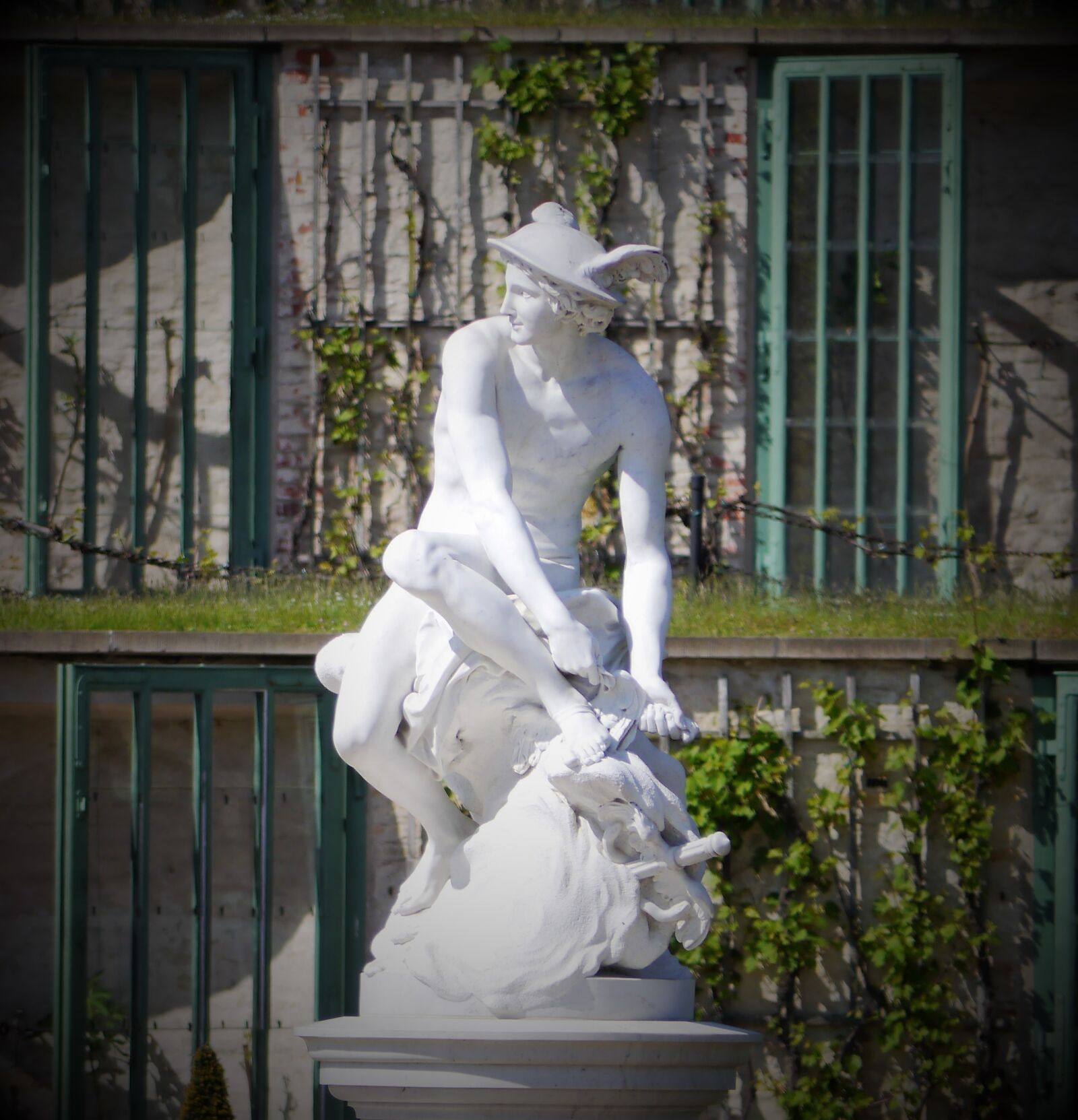 Panasonic Lumix DMC-G3 sample photo. Statue, hermes, stone figure photography