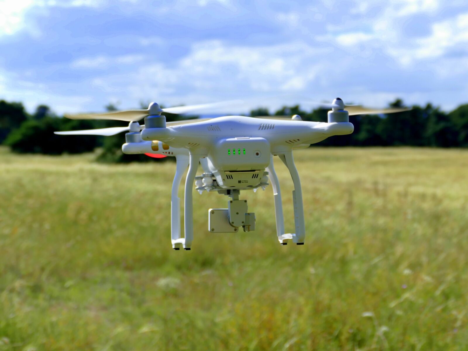 Panasonic Lumix DMC-FZ1000 sample photo. Drone, aircraft, flying photography