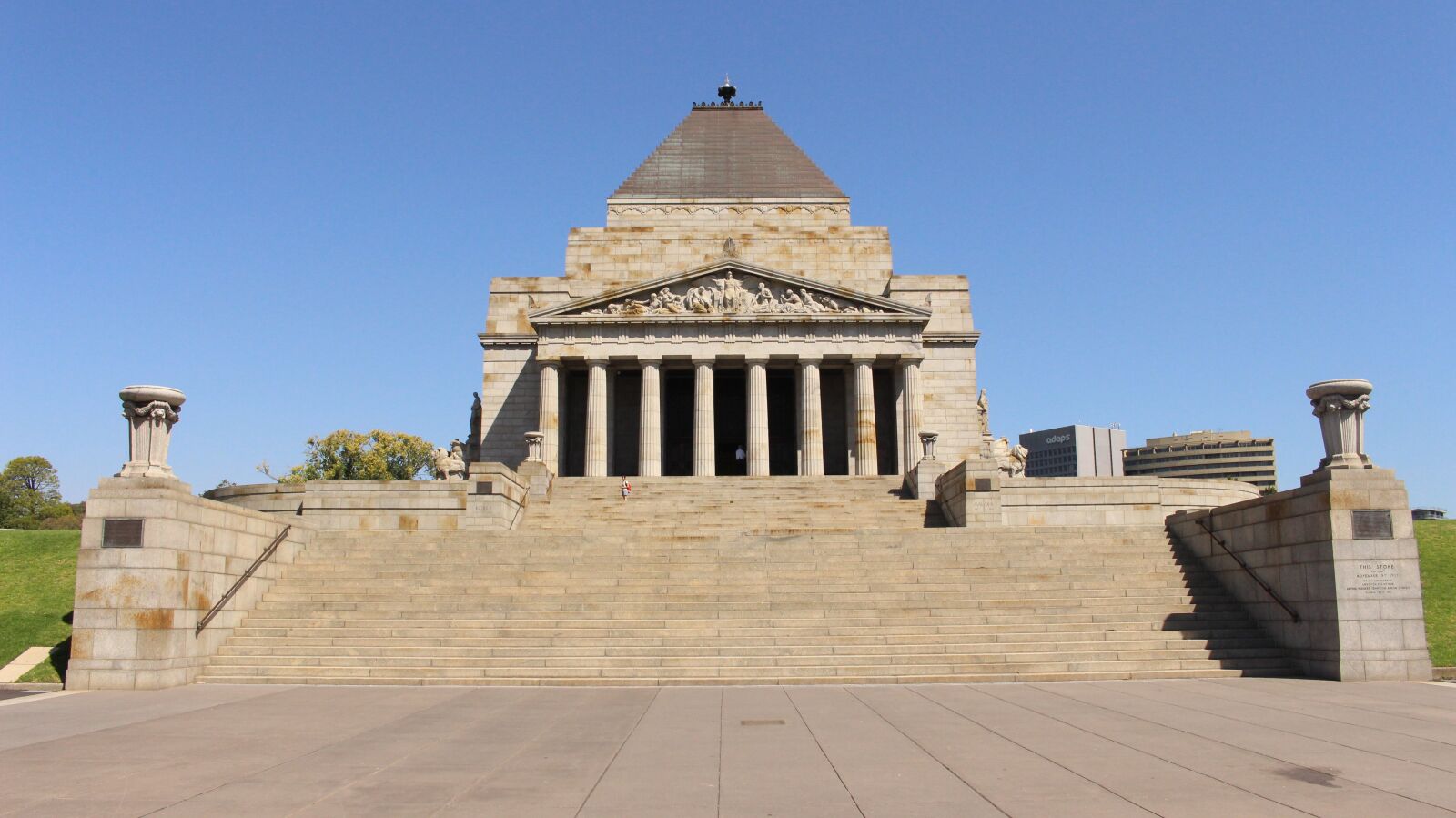 Canon EOS 700D (EOS Rebel T5i / EOS Kiss X7i) sample photo. Melbourne, australia, temple photography