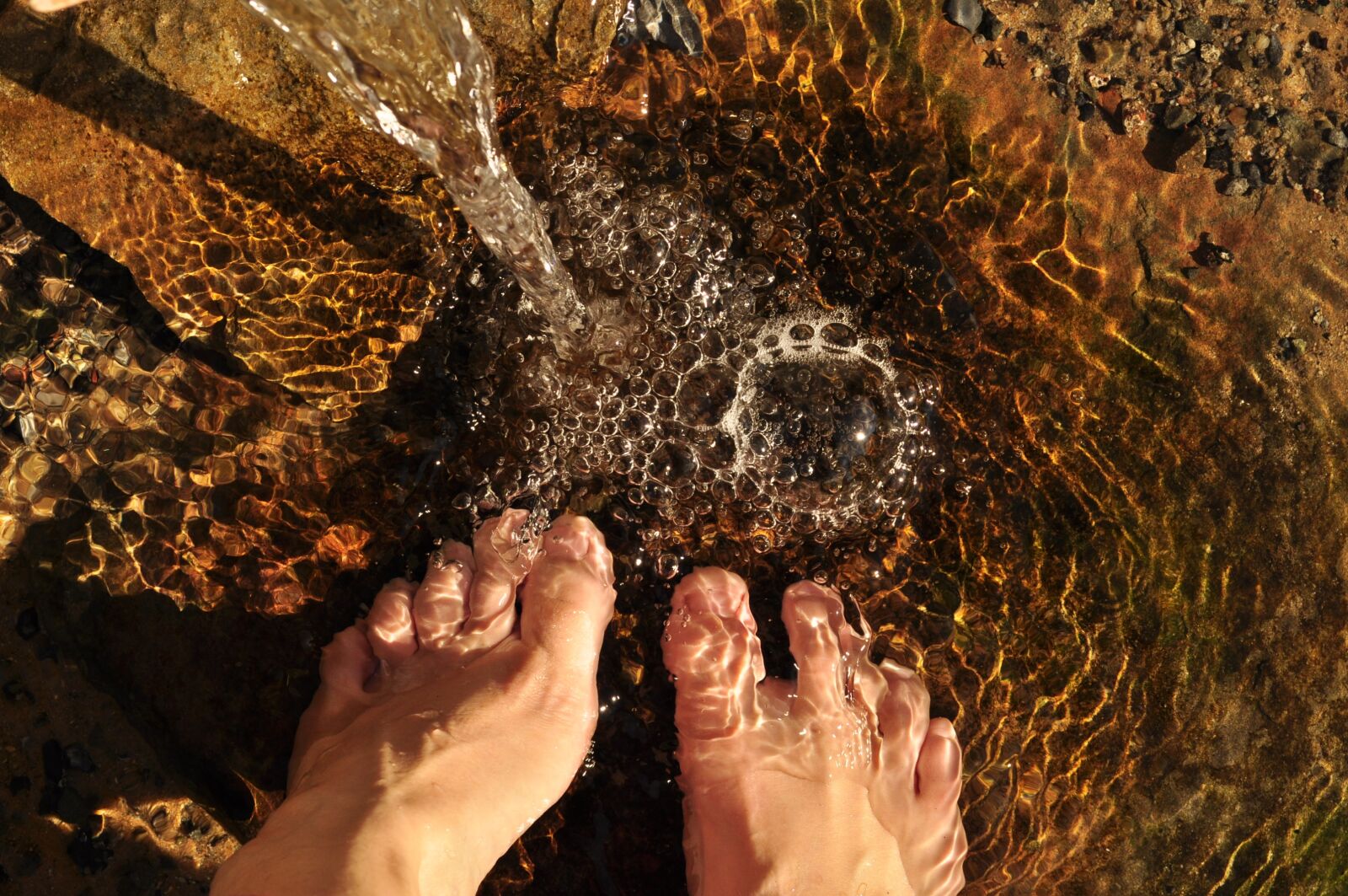 Nikon D5000 sample photo. Feet in the water photography