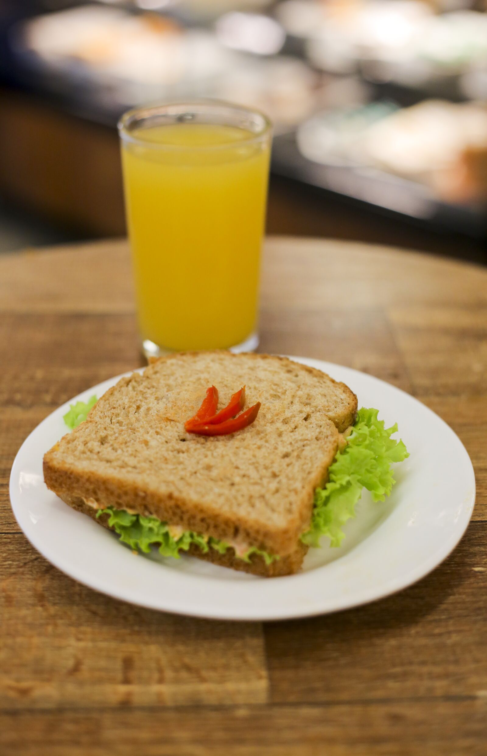 Canon EF 50mm F1.8 II sample photo. Sandwich, juice, snack photography