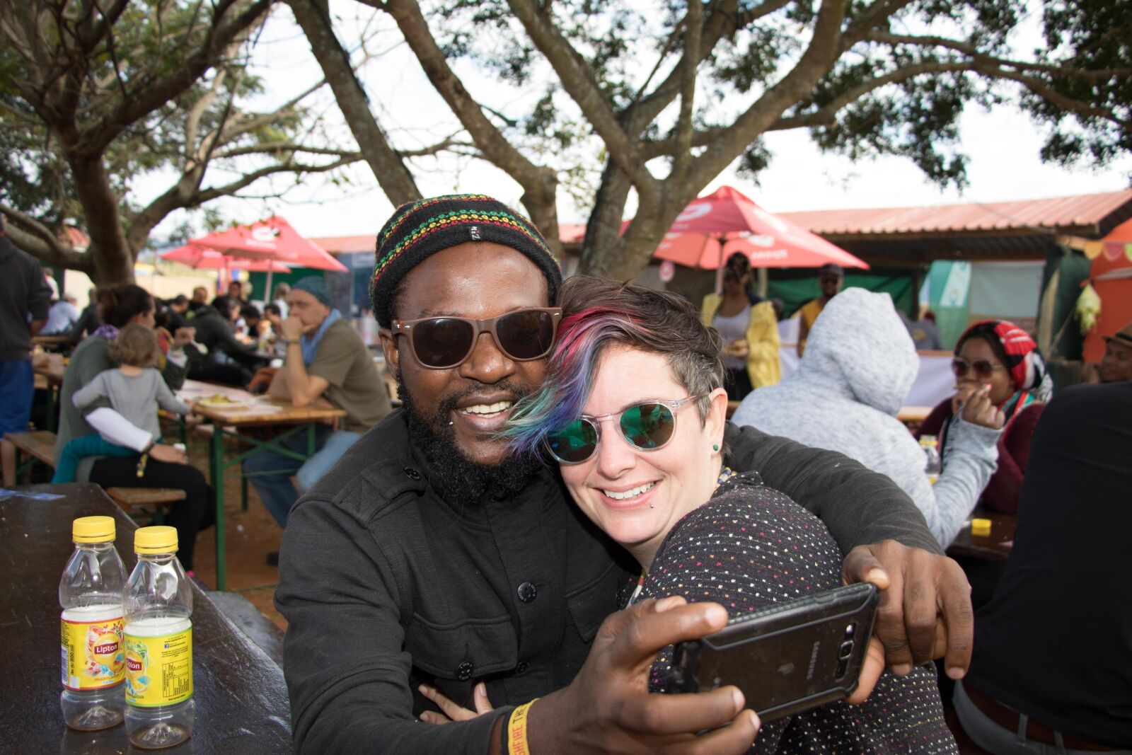 Canon EOS 7D Mark II sample photo. Happy, couple, outdoor photography