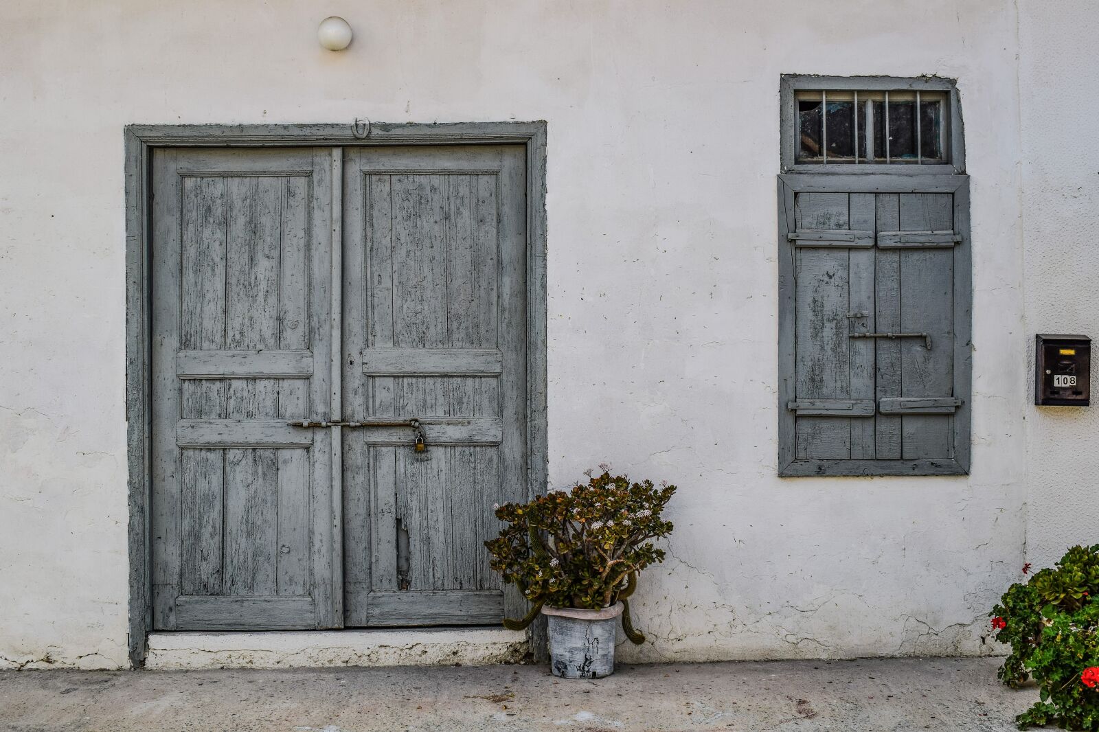 Nikon D3300 sample photo. Door, entrance, house photography