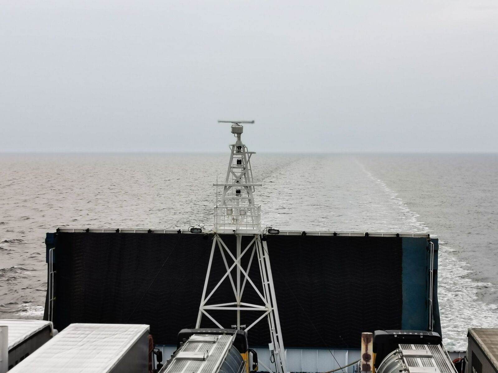 HUAWEI P30 Pro Rear Main Camera sample photo. Ferry, water, ship photography
