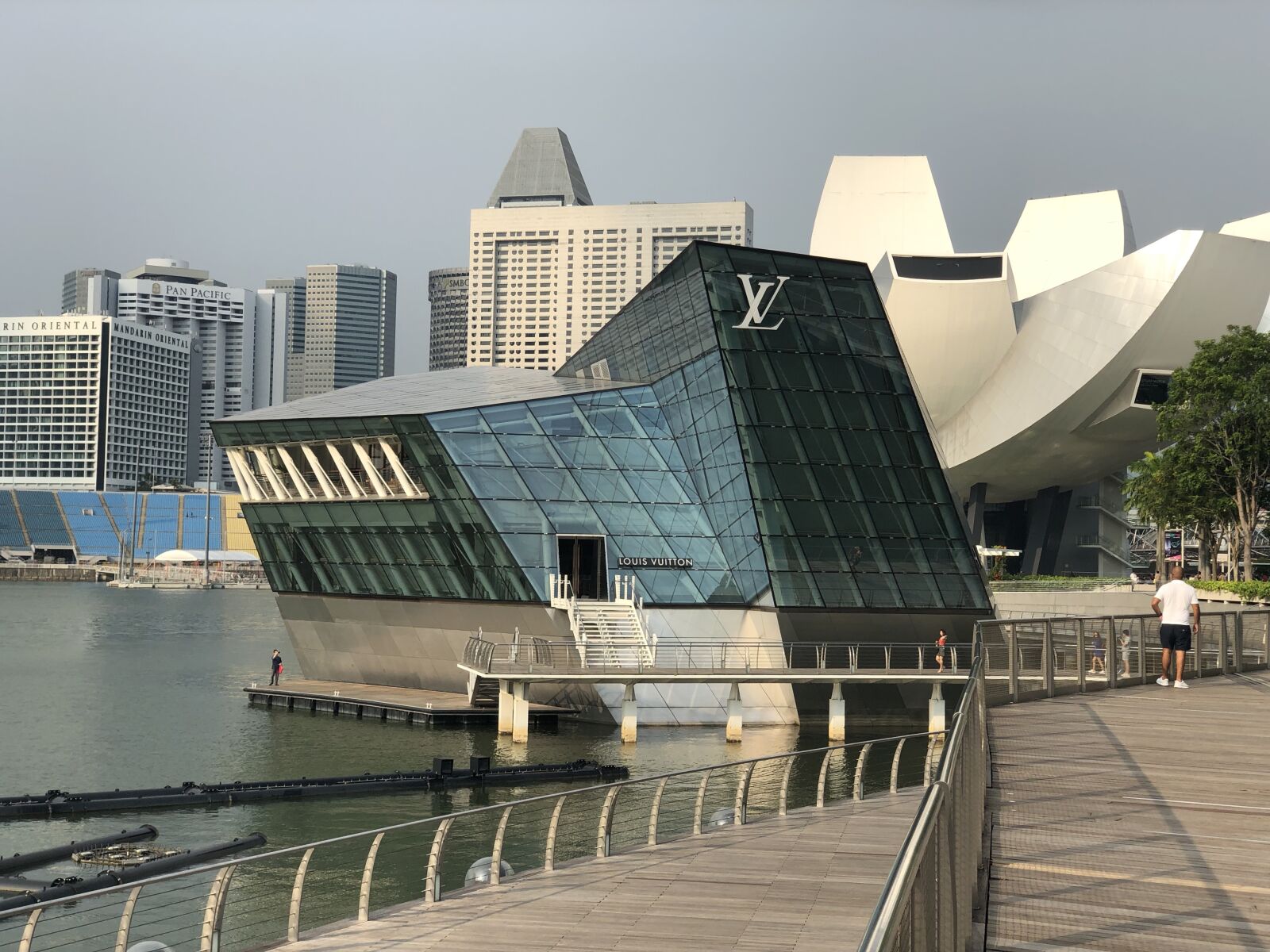 iPhone X back dual camera 6mm f/2.4 sample photo. Architecture, singapore, building photography