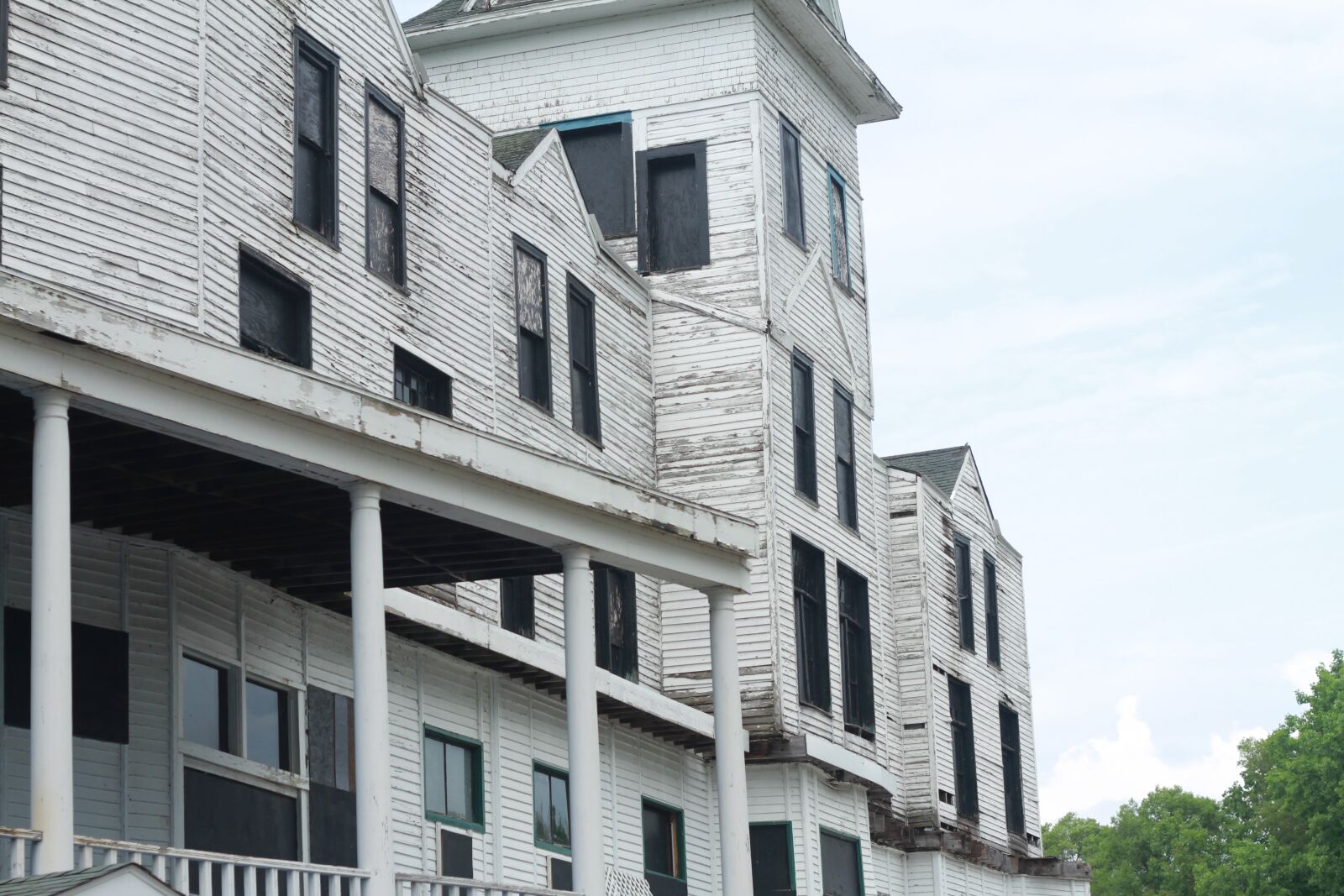 Canon EOS 7D sample photo. Illinois, mineola hotel, historic photography