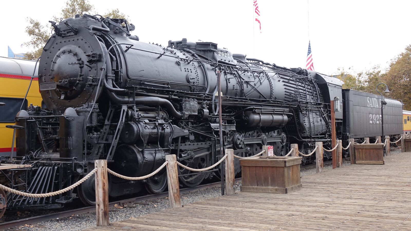 Sony Cyber-shot DSC-RX10 II sample photo. Motor, transport system, train photography