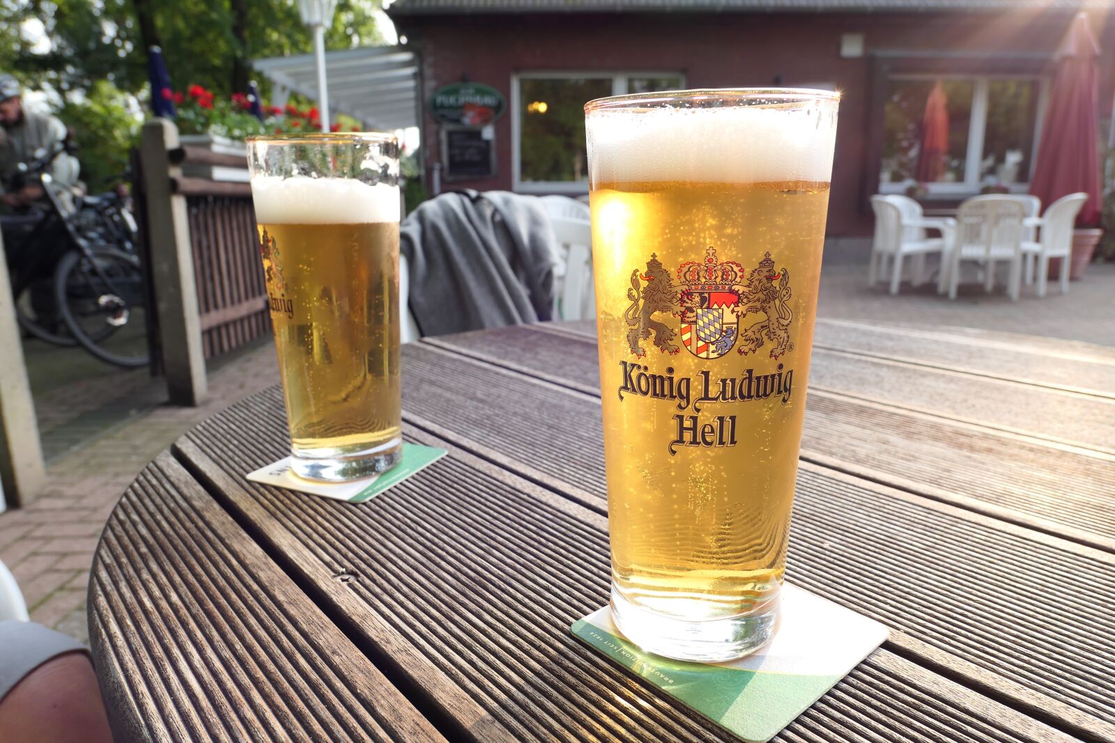 Panasonic Lumix DMC-LX10 (Lumix DMC-LX15) sample photo. Beer, beer garden, draft photography