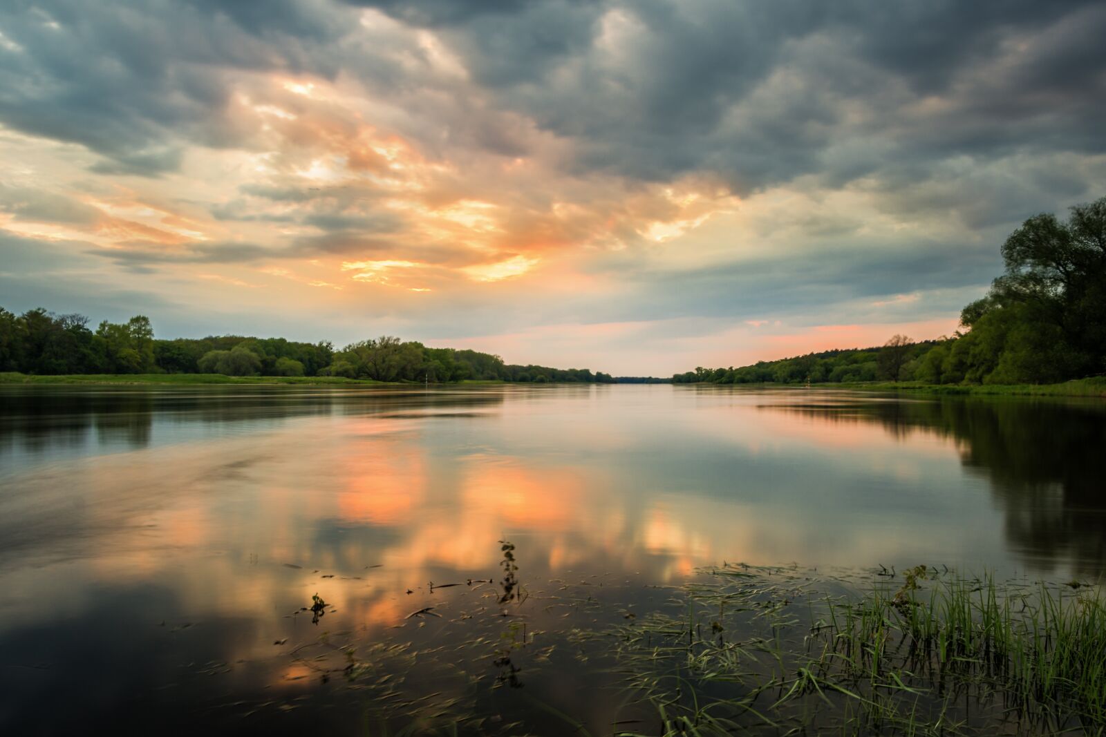 Nikon D7200 sample photo. Elbe, river, sunset photography