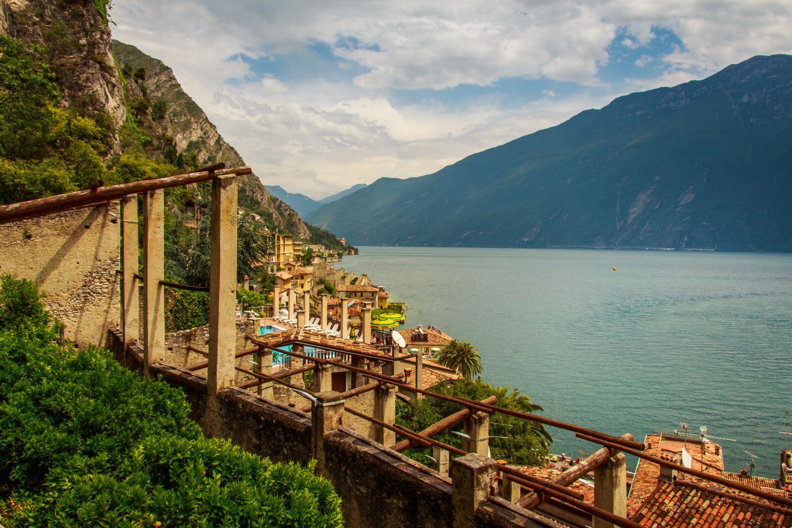 Canon EOS 650D (EOS Rebel T4i / EOS Kiss X6i) sample photo. Limone, garda, italy photography