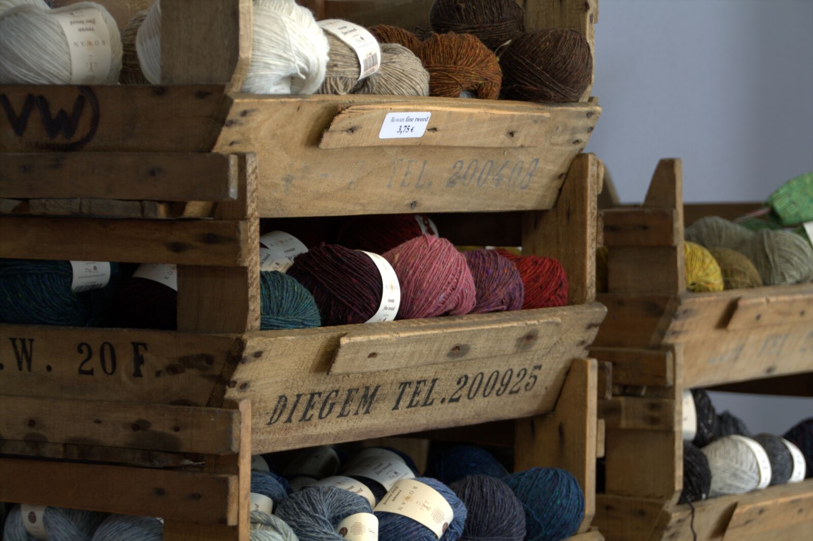 Canon EOS 1100D (EOS Rebel T3 / EOS Kiss X50) sample photo. Wool, yarn, craft photography