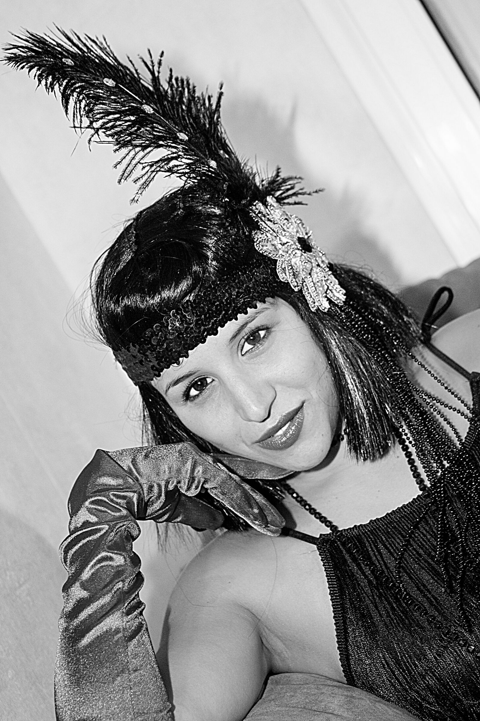 Canon EOS 5D Mark III sample photo. Woman, pen, portrait photography