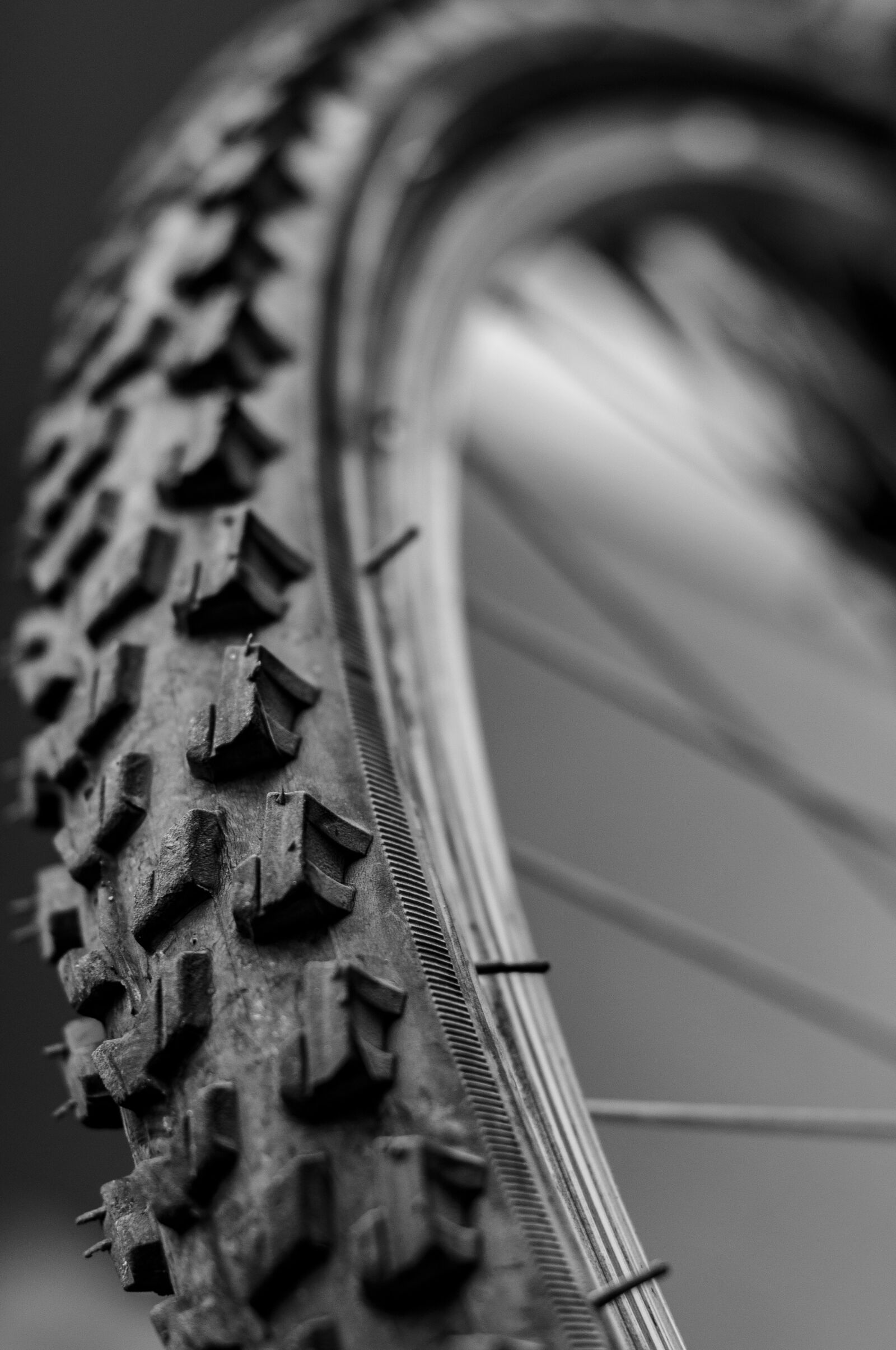 Nikon D90 sample photo. Wheel, rubber, bicycle photography