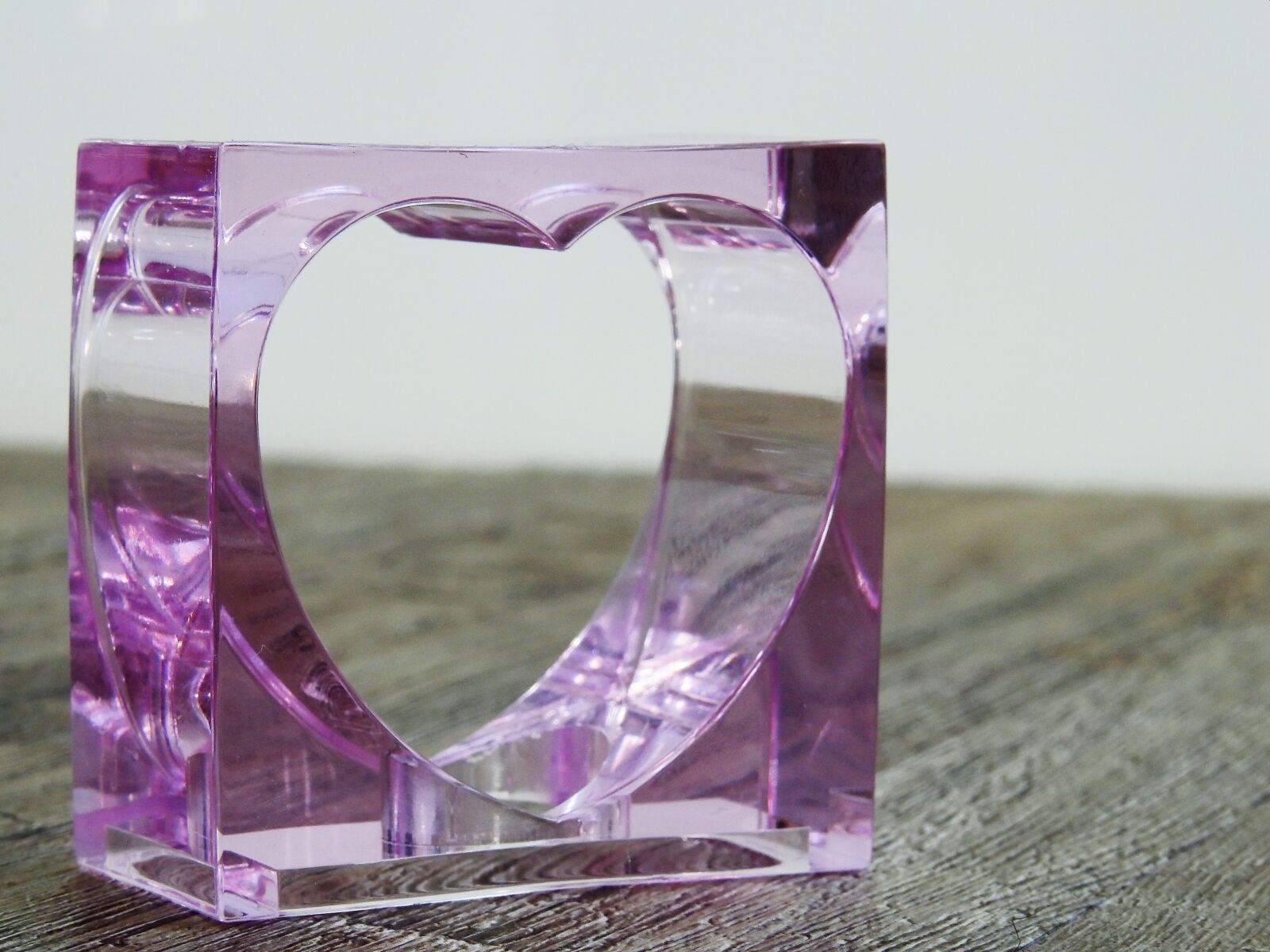 Nikon Coolpix P900 sample photo. Heart, love, valentine's day photography