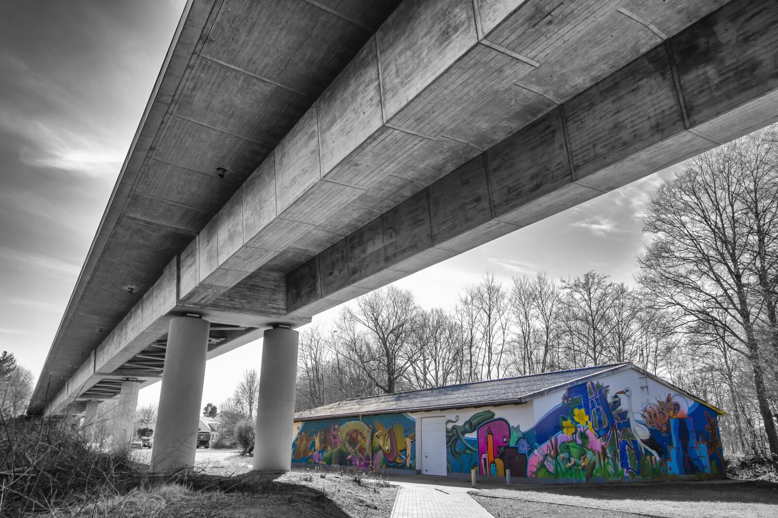Canon EOS 700D (EOS Rebel T5i / EOS Kiss X7i) sample photo. Architecture, transport system, road photography