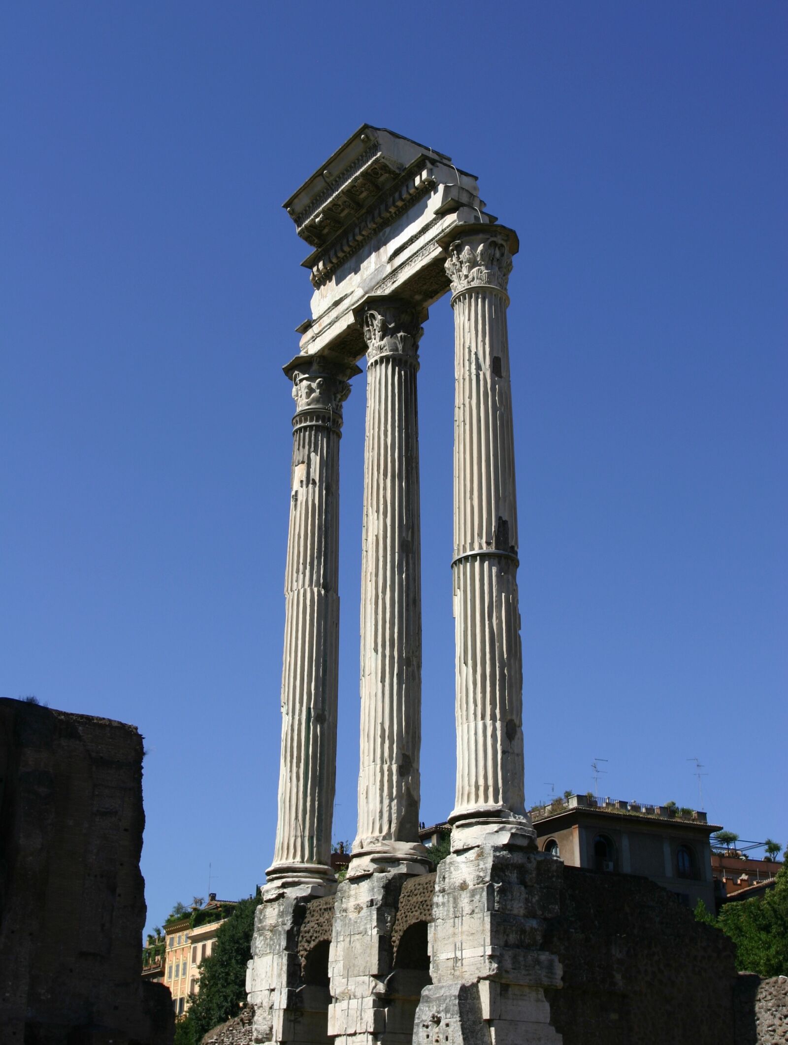 Canon EOS 300D (EOS Digital Rebel / EOS Kiss Digital) sample photo. Rome, italy, three virgins photography