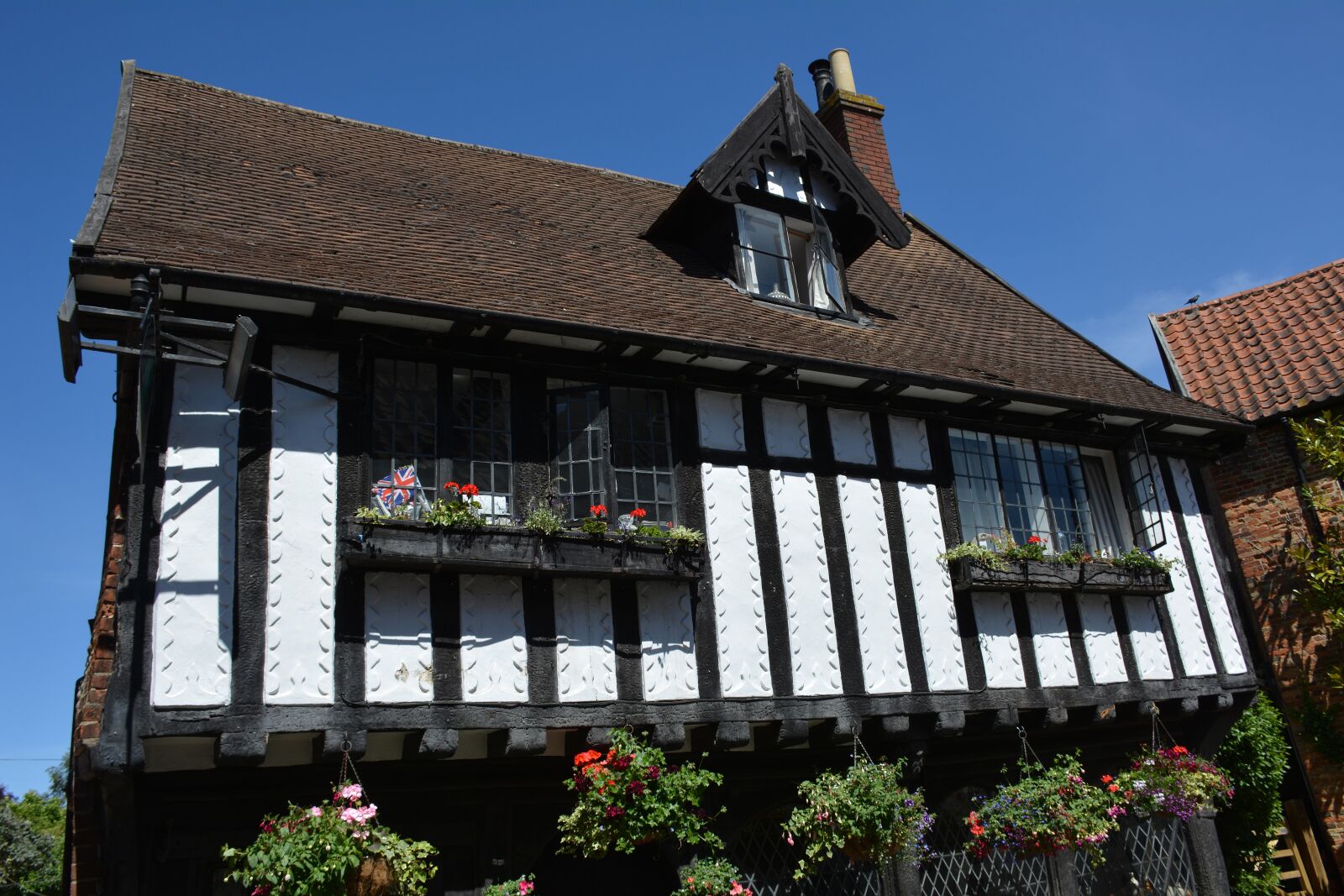Nikon D5200 sample photo. England, wymondham, green dragon photography