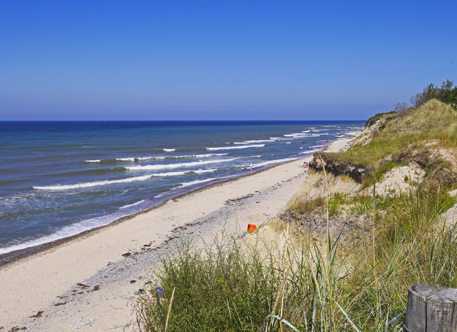 Panasonic Lumix DMC-GH3 sample photo. Baltic sea beach, dunes photography