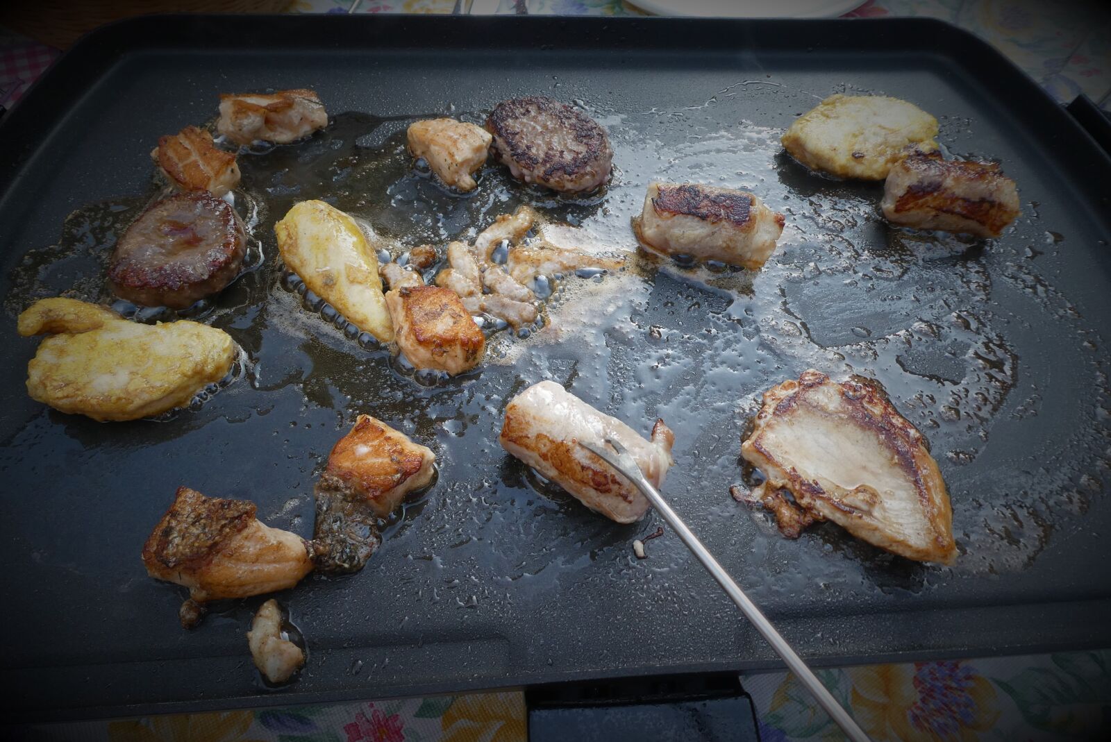 Panasonic Lumix DC-ZS70 (Lumix DC-TZ90) sample photo. Gourmet, meat, cook photography