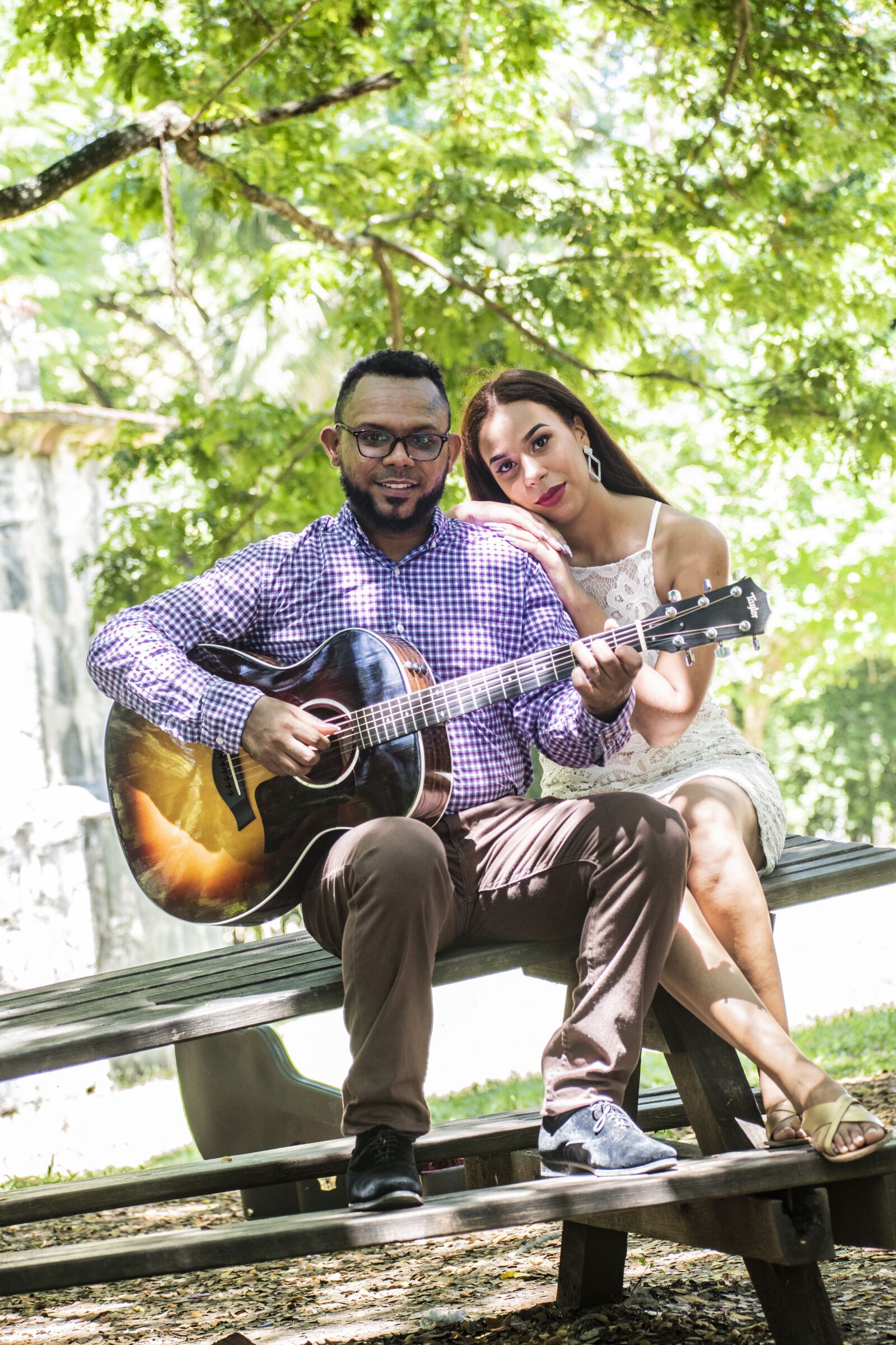 Nikon D5600 sample photo. Kisses, love, boyfriend photography
