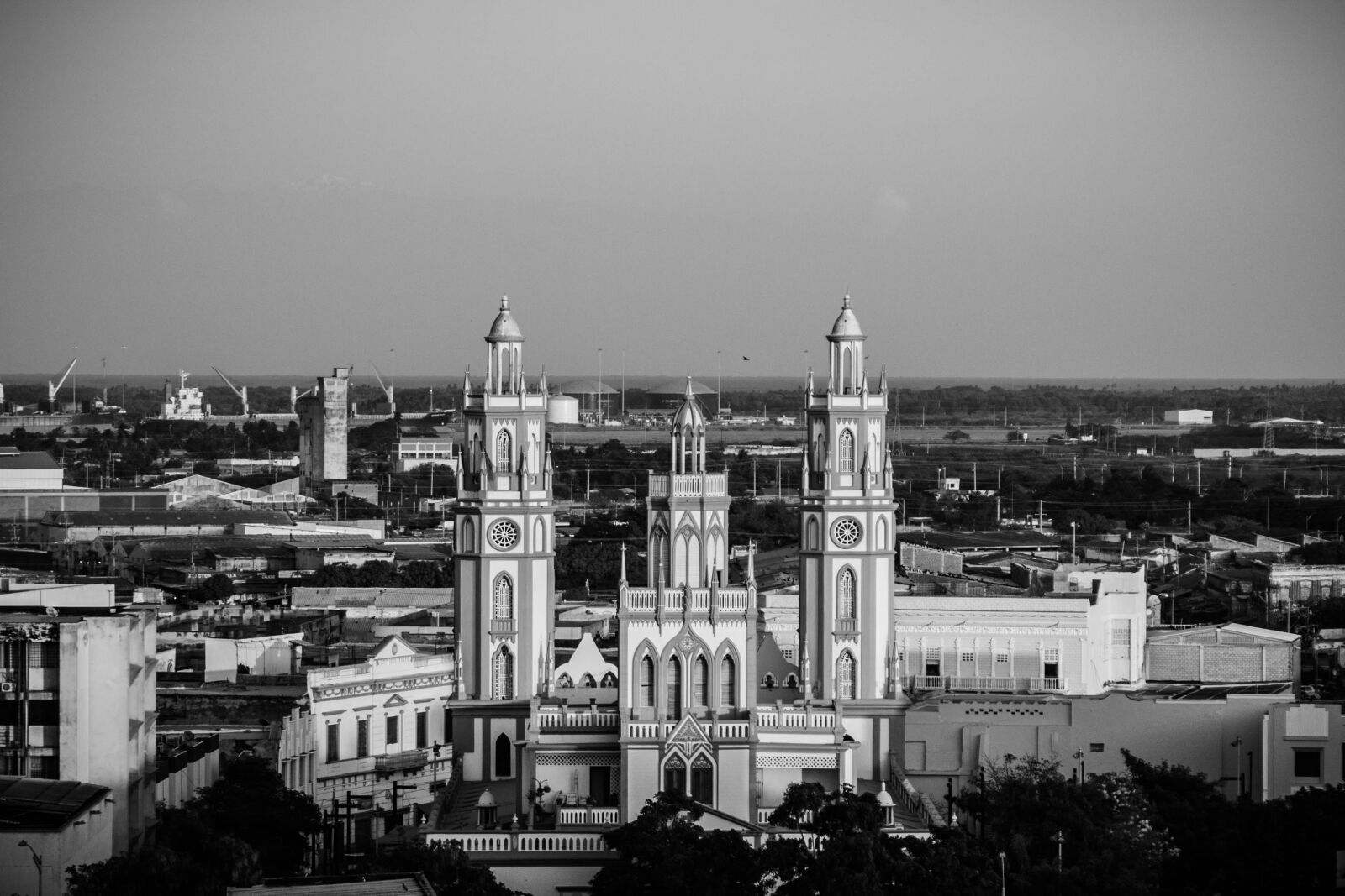 Canon EOS 700D (EOS Rebel T5i / EOS Kiss X7i) sample photo. Barranquilla, landscape, light photography