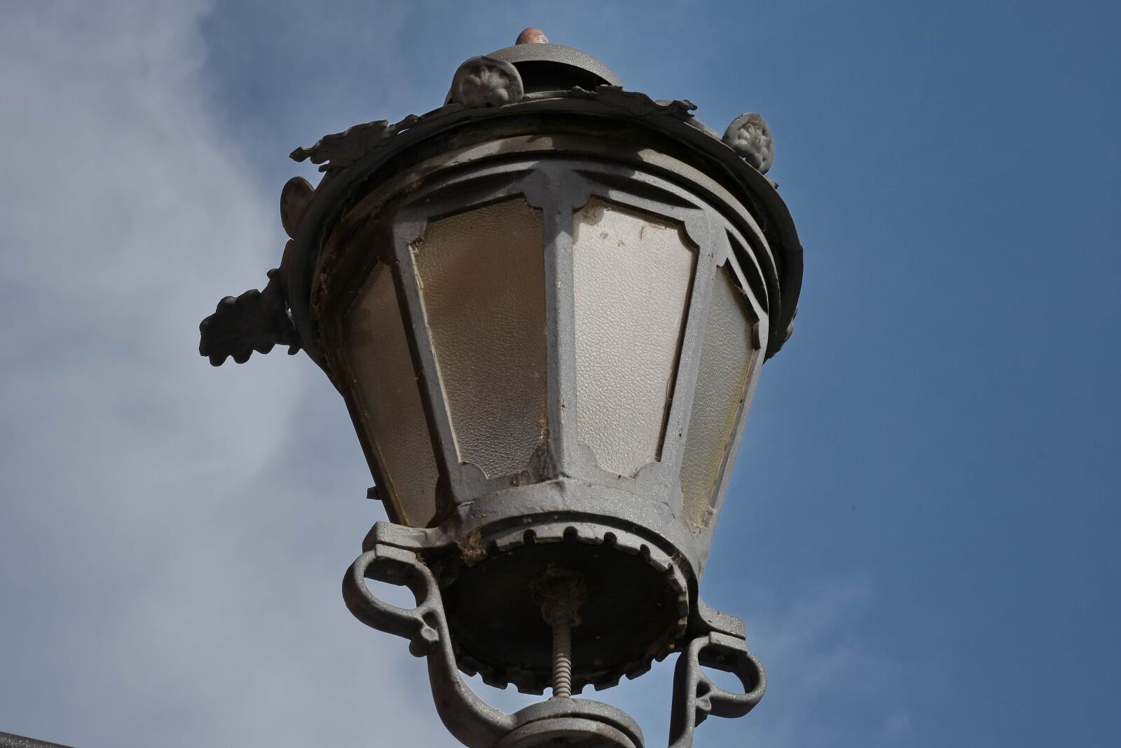 Nikon D5500 sample photo. Blue sky, daylight, lamp photography