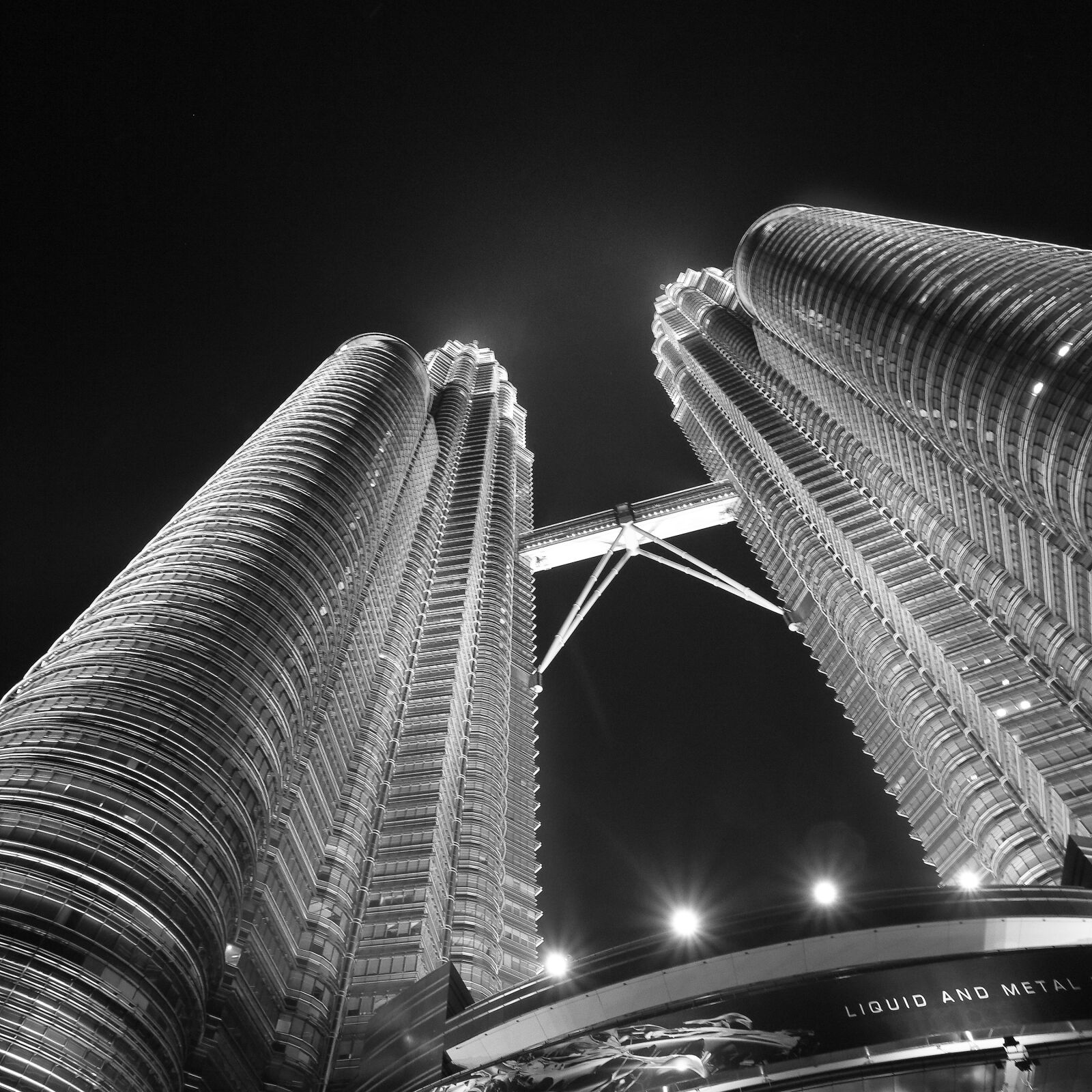 Canon EF 17-40mm F4L USM sample photo. Petronas towers, kuala lumpur photography