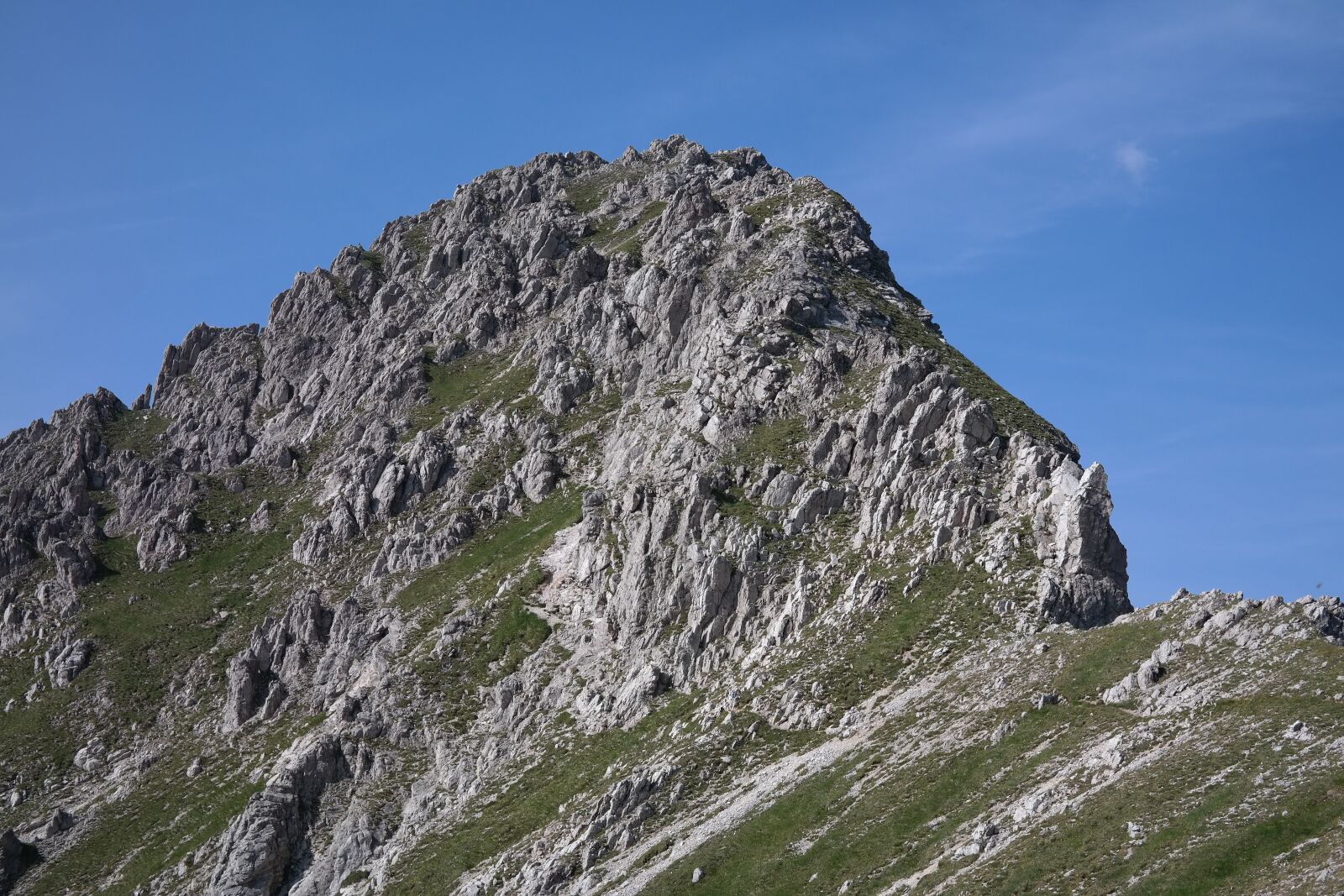 Samsung NX300 sample photo. Rough horn, mountain, summit photography