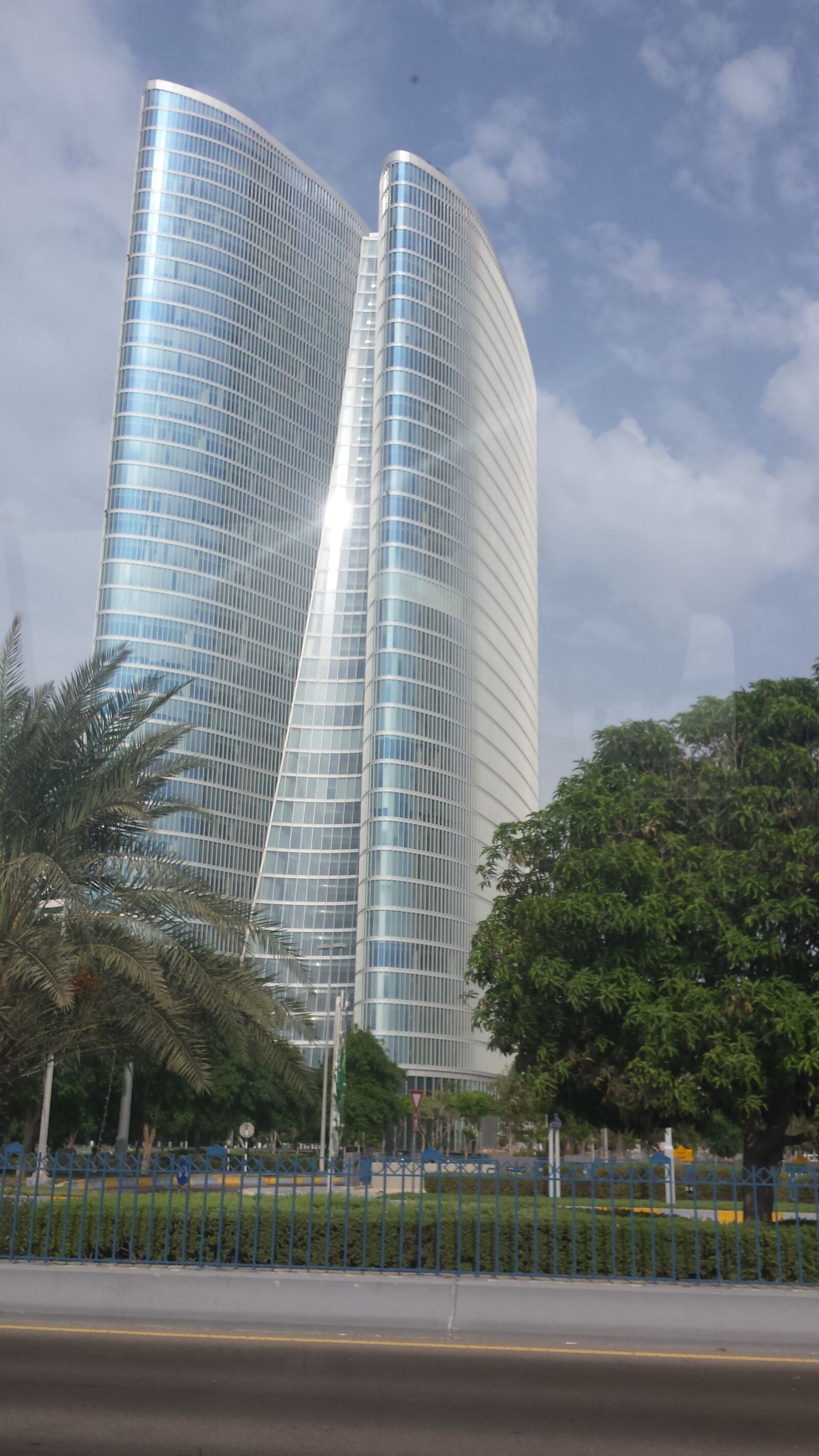 Samsung Galaxy S4 sample photo. U a e, tourism photography