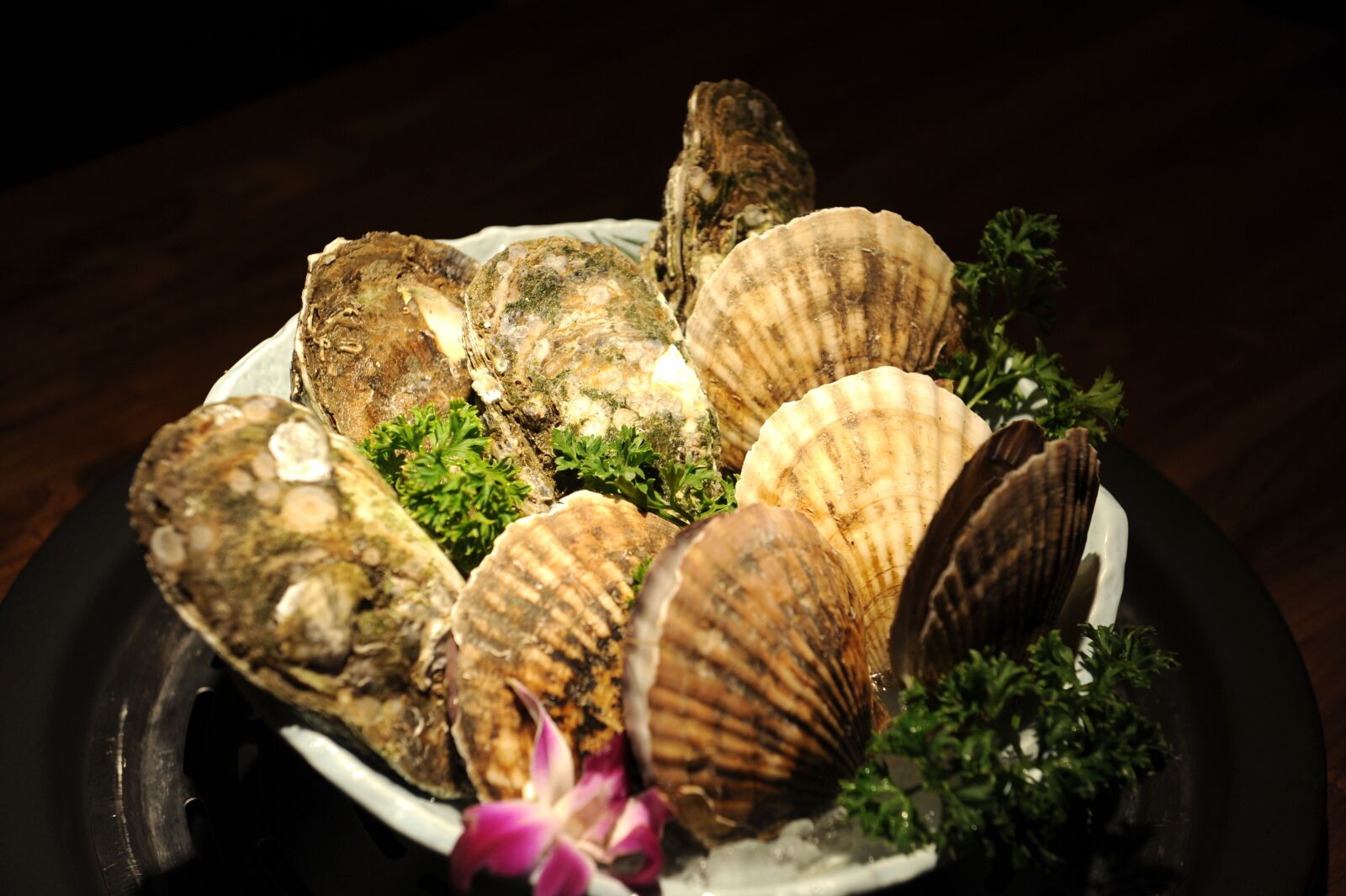 Nikon D700 sample photo. Scallop platter, scallop platter photography