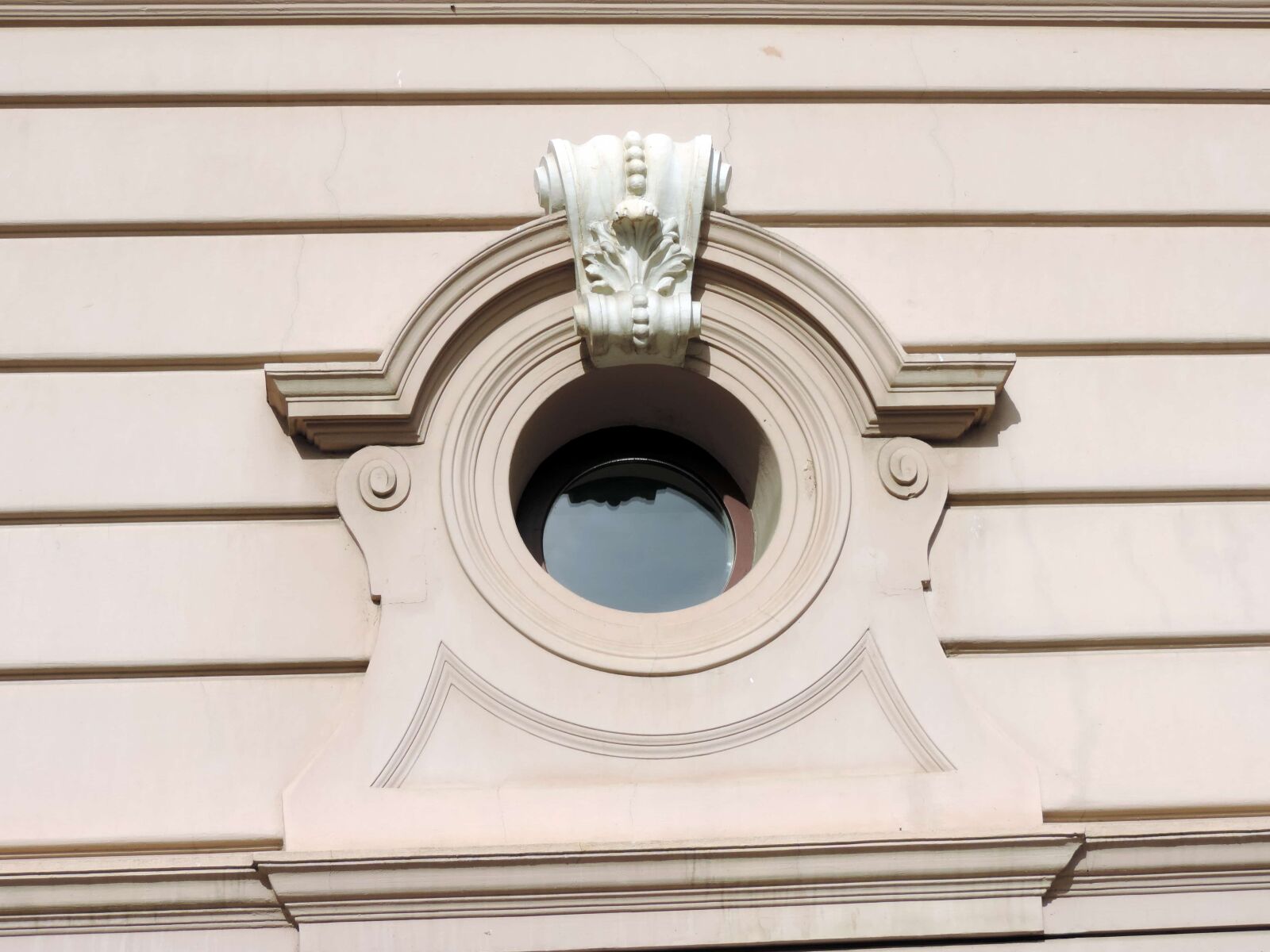 Nikon Coolpix P520 sample photo. Arabesque, arch, art, facade photography